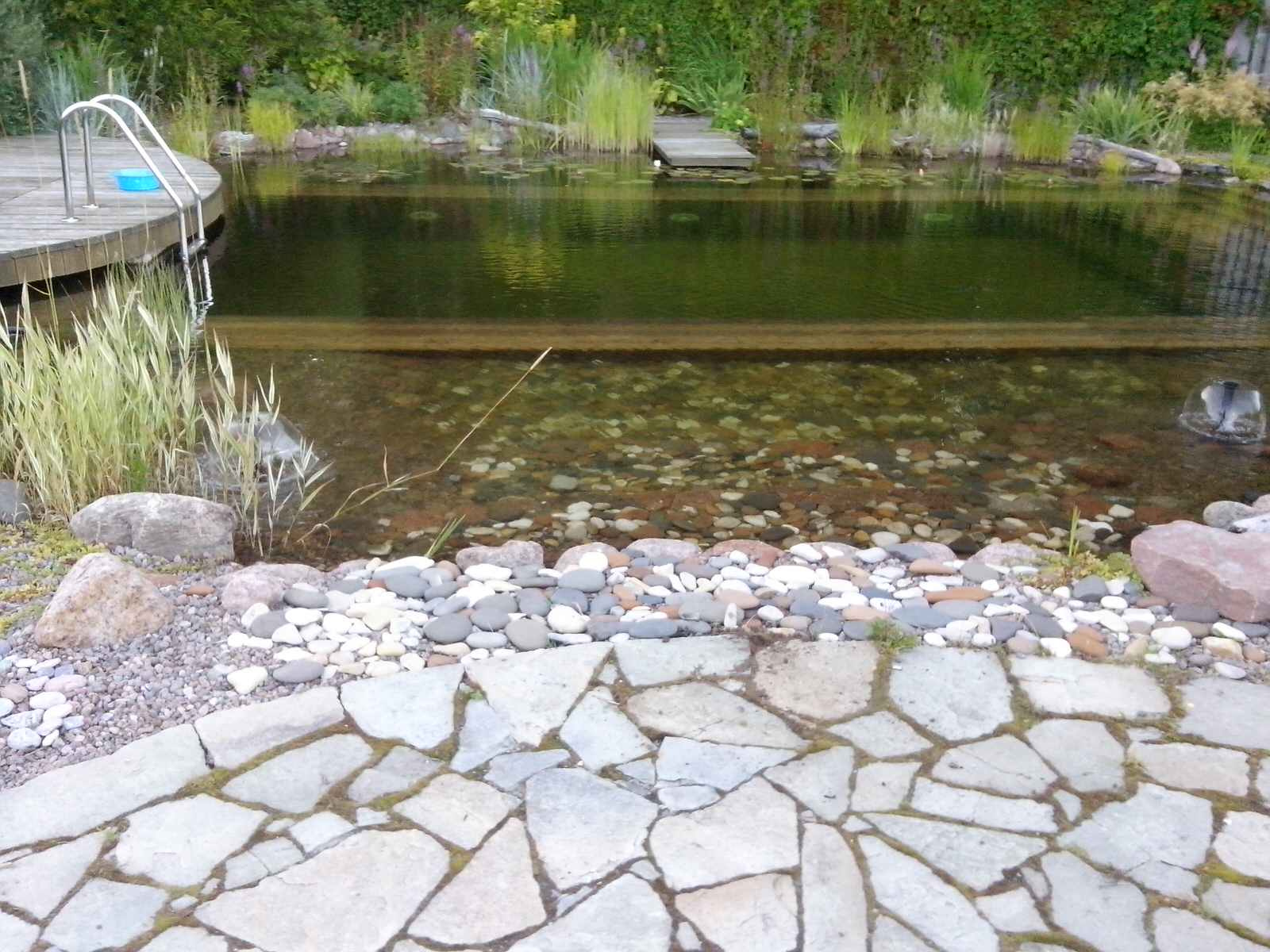 Плавательный водоём в п. Лебяжье (ЛО)