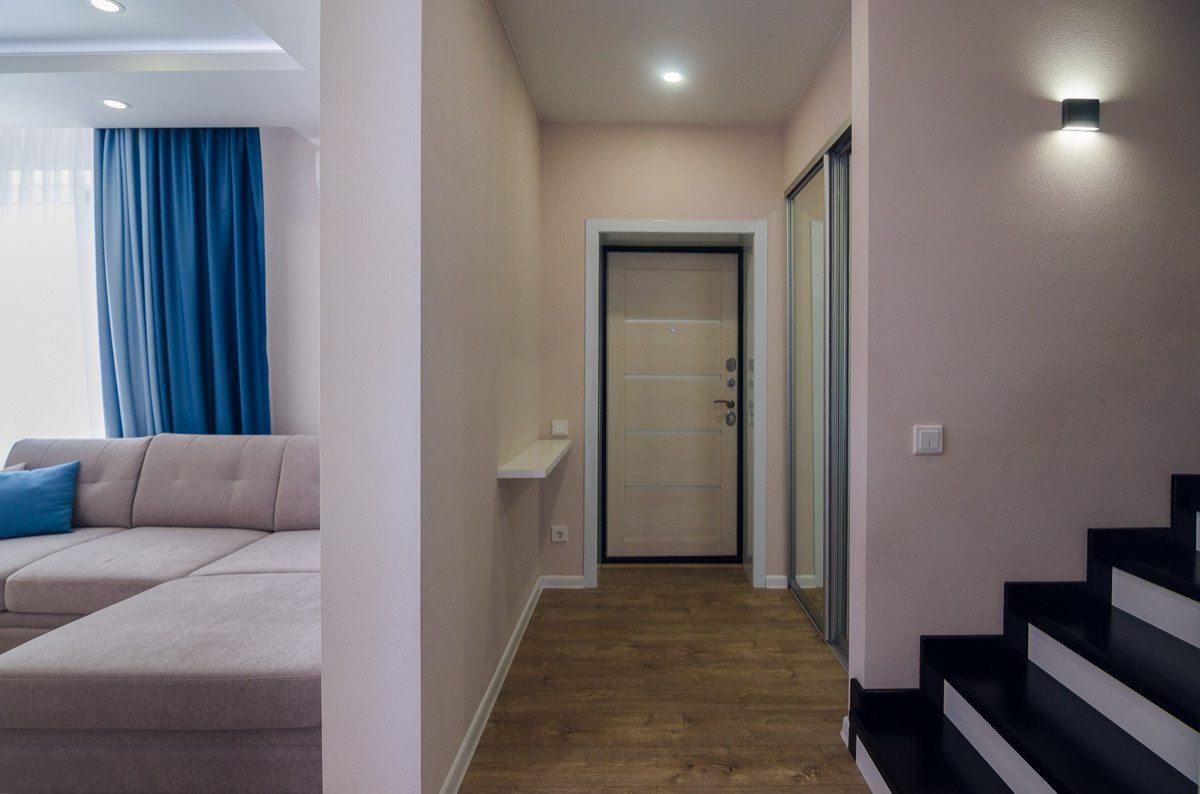 Дизайнерский ремонт в таунхаусе в КП Австрия