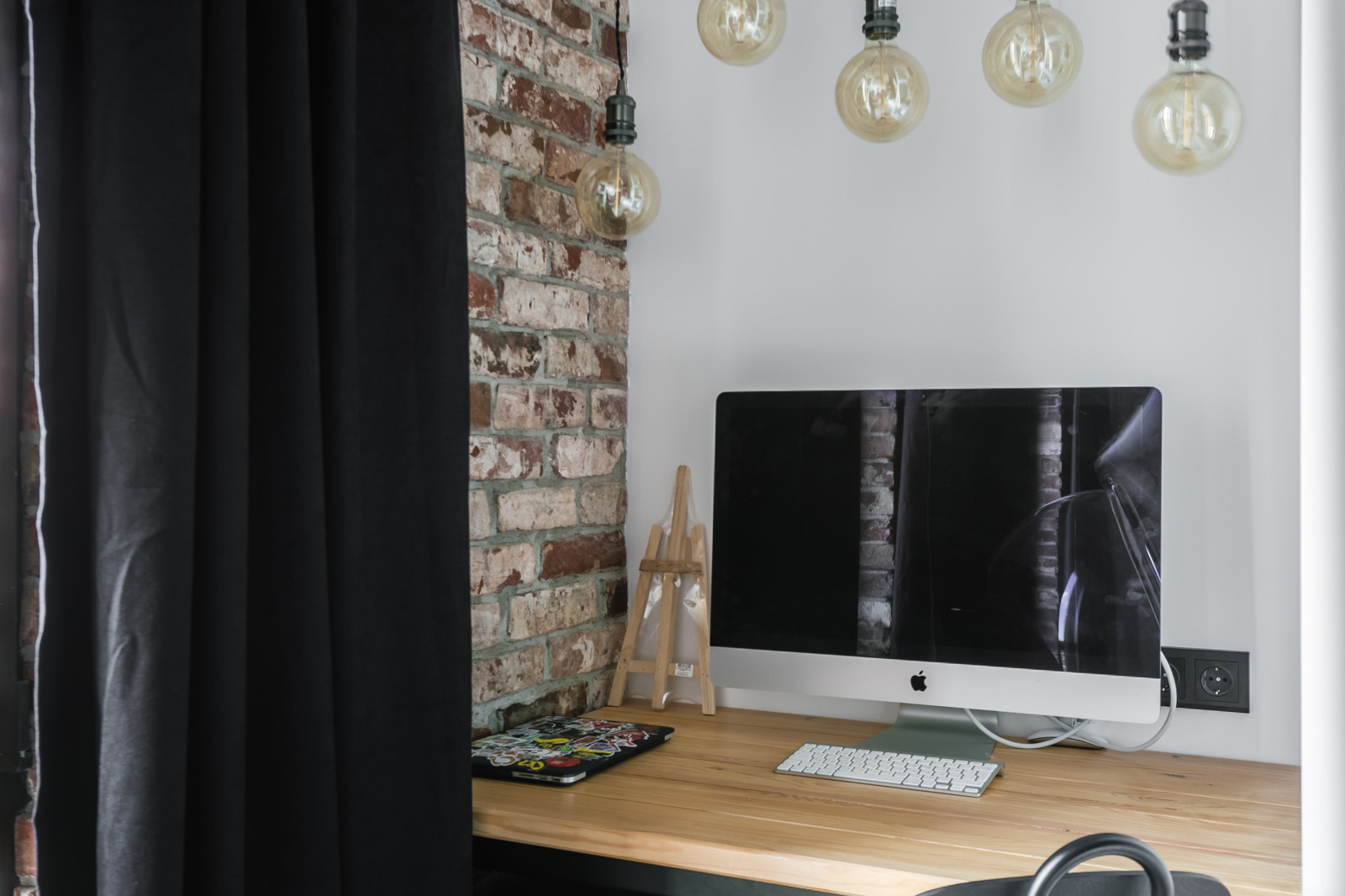 Фоновое изображение профиля Elizaveta Vankova