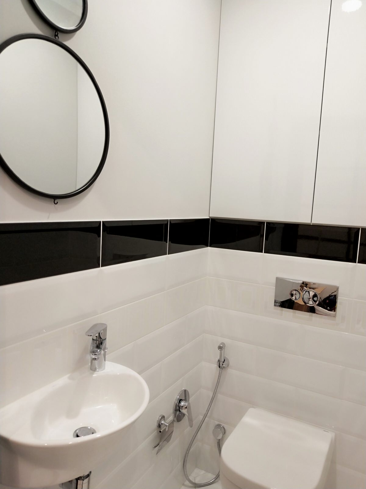 Графичная ванная комната