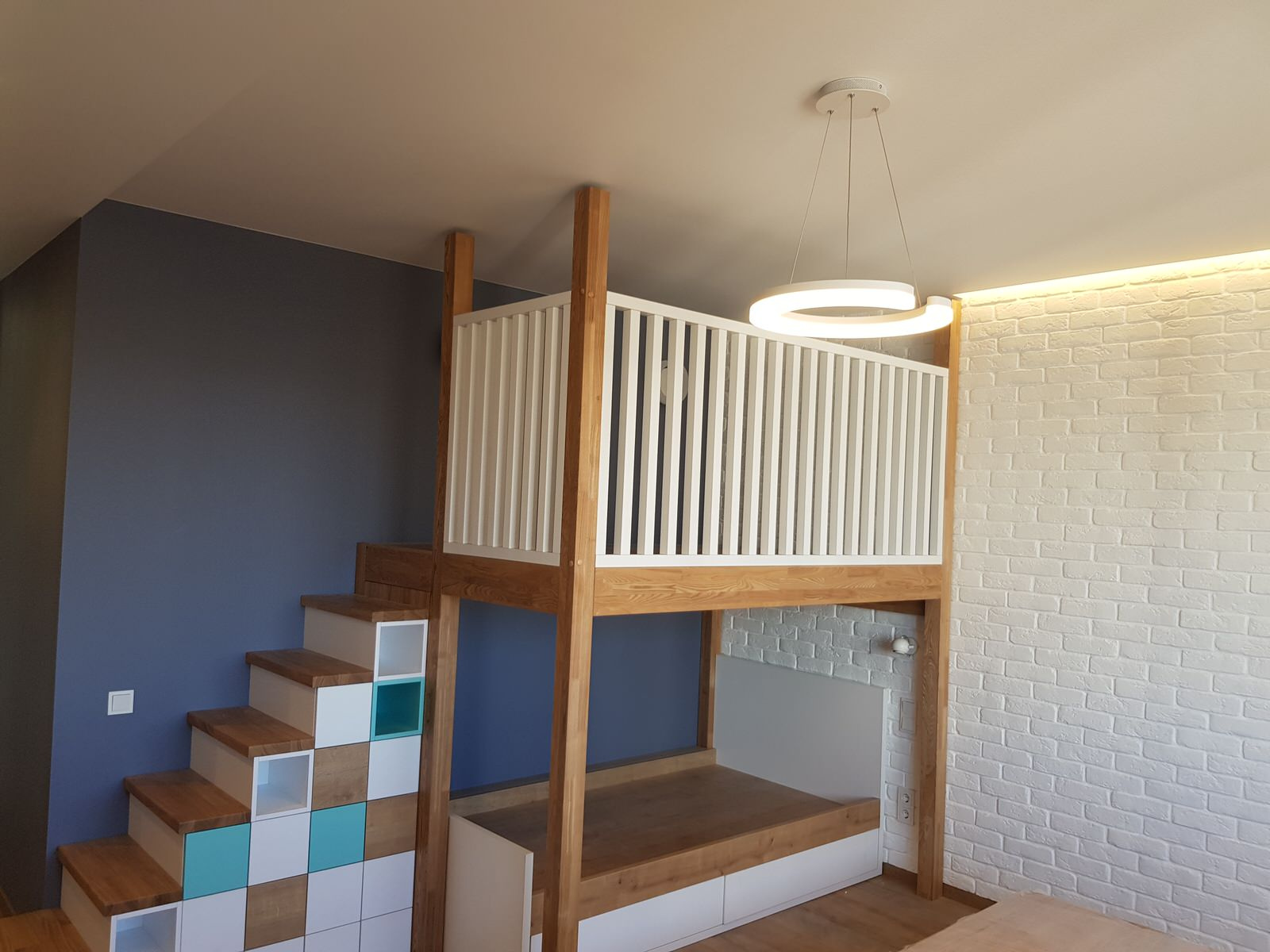 Обложка альбома: антресоль