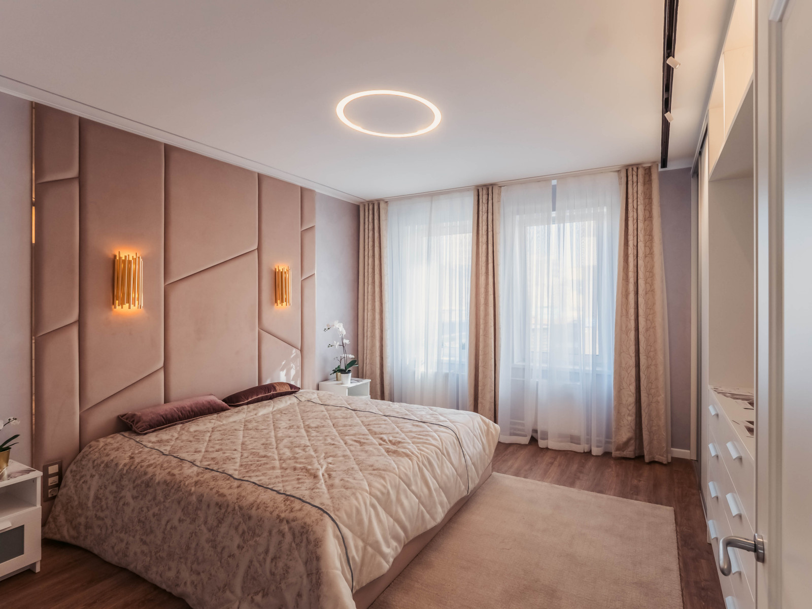 Шоу-рум, СПб Реновация