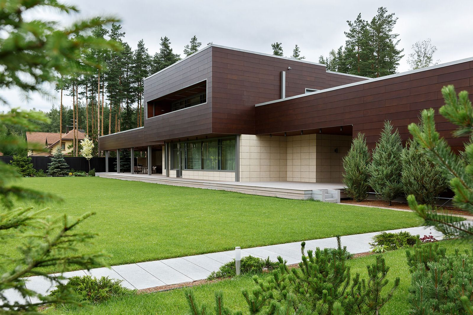 Коттедж с плоской кровлей