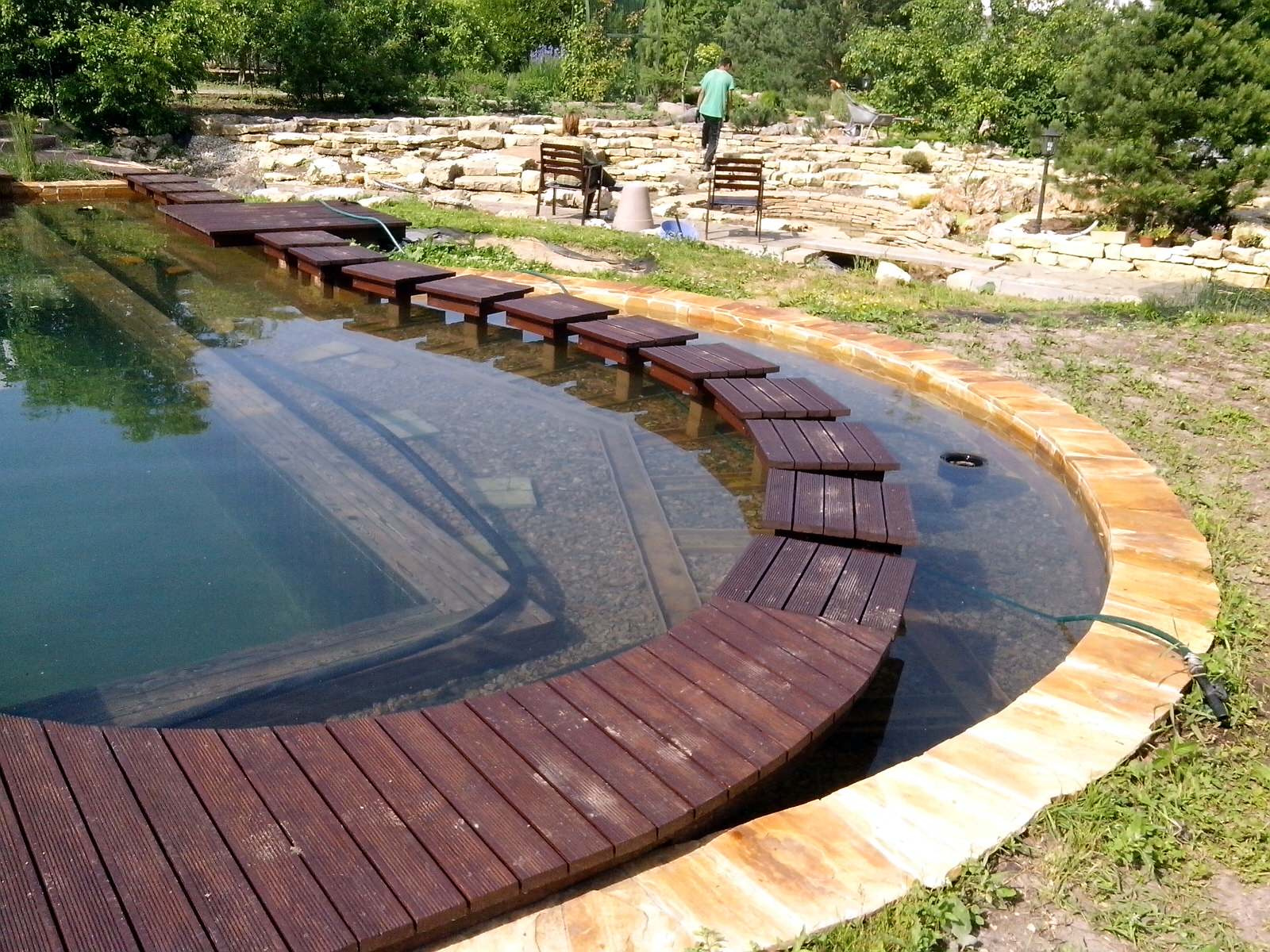 Плавательный водоём в п. Елизаветино (Лен. обл.)