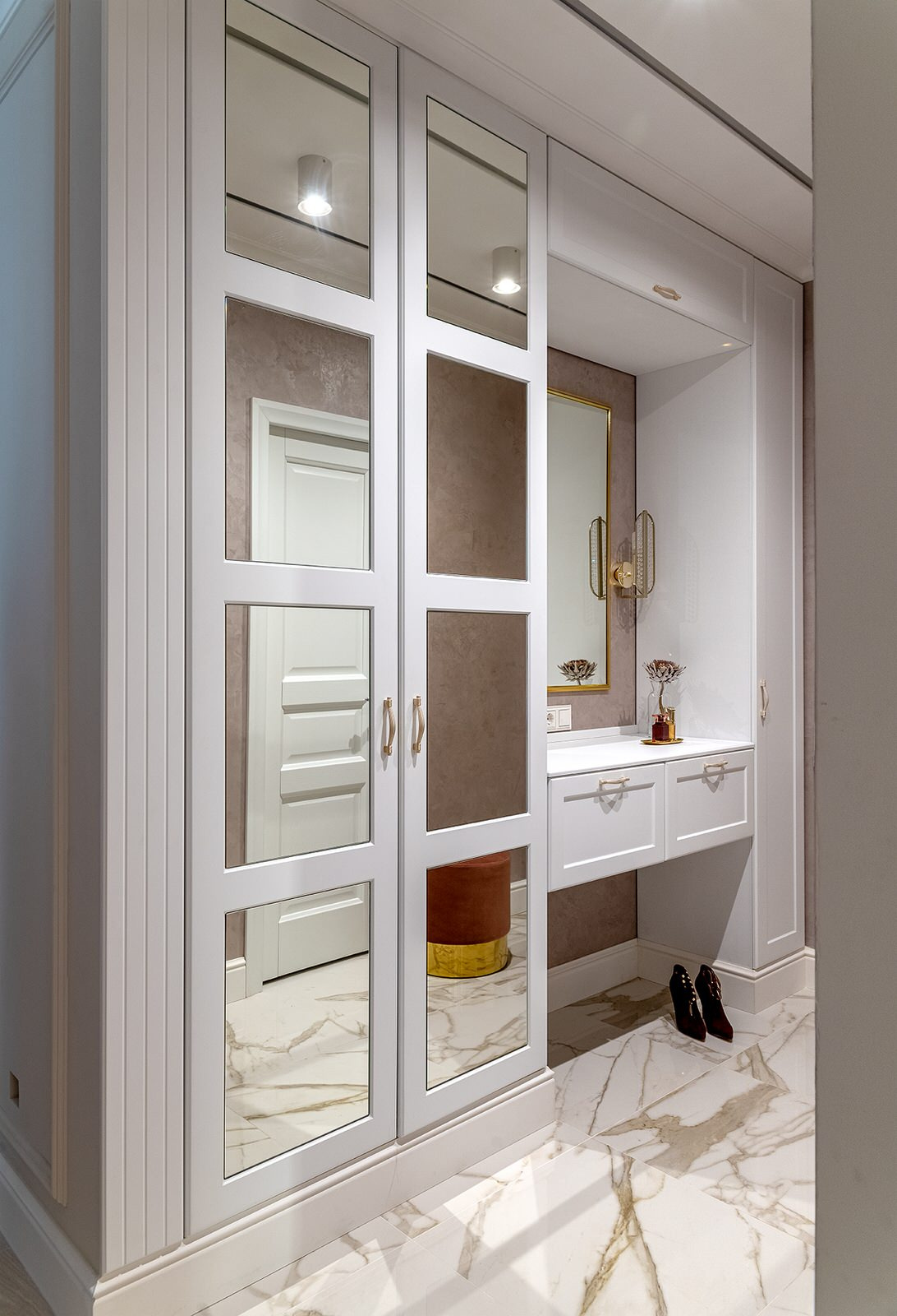 Обложка альбома: коридор