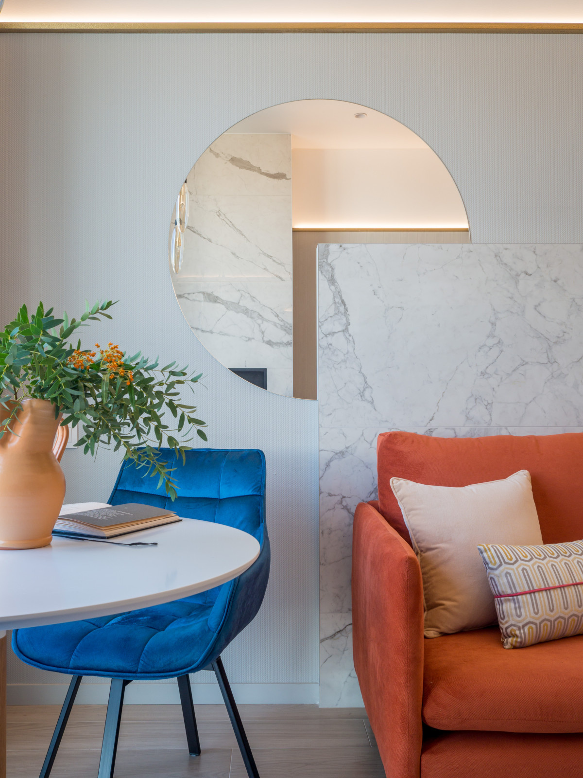 Houzz тур: Квартира с лососевой спальней в Нижнем Новгороде