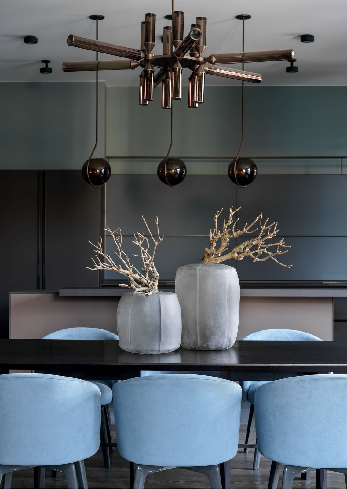 Houzz тур: Квартира с «Известной личностью в сиянии»