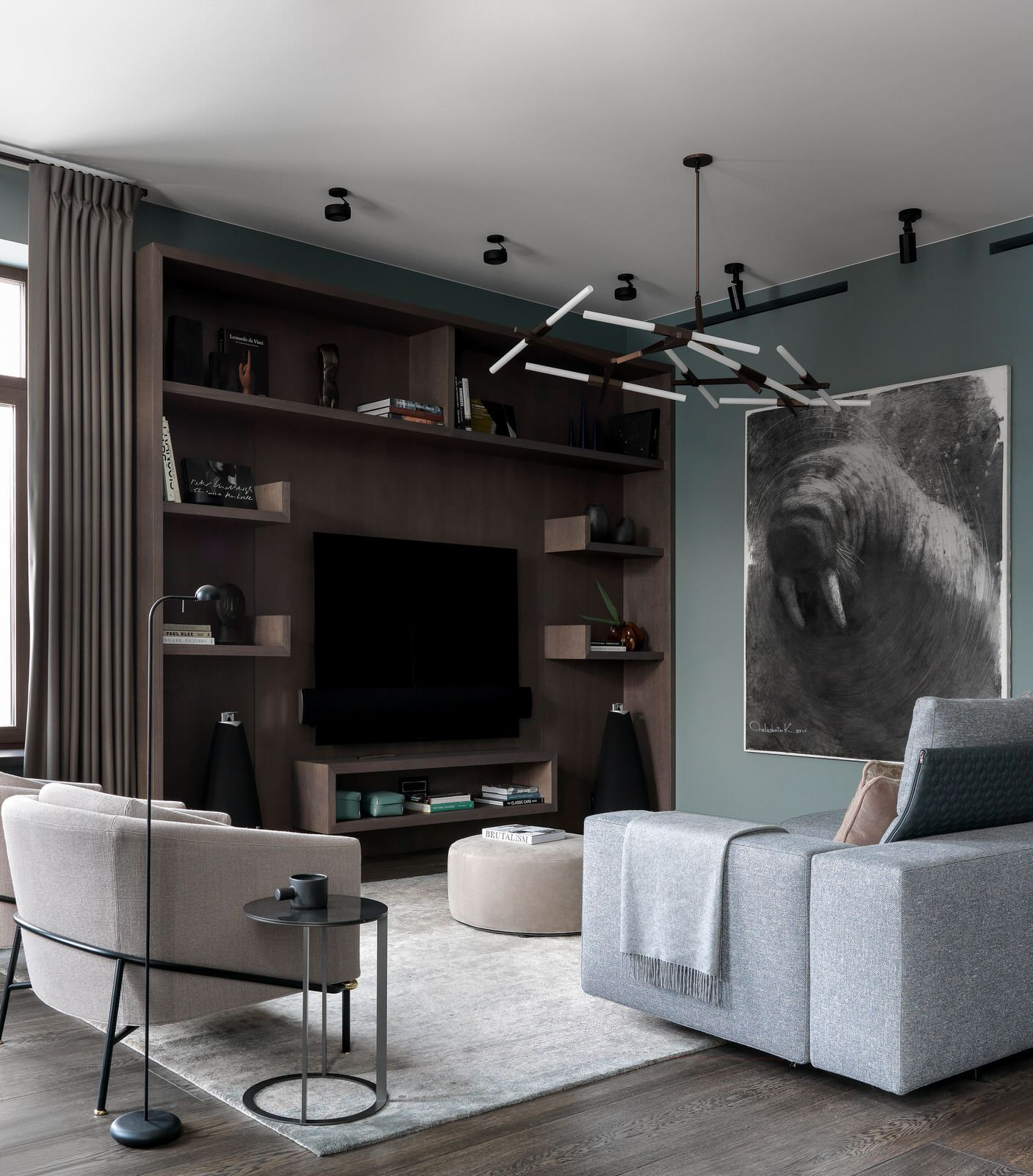 Houzz тур: Квартира с «Известной личностью в сиянии»