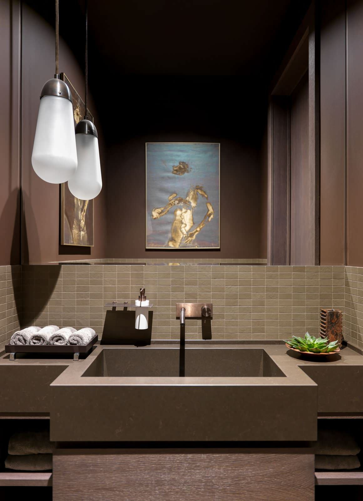 Houzz тур: Квартира с «Известной личностью в сиянии»