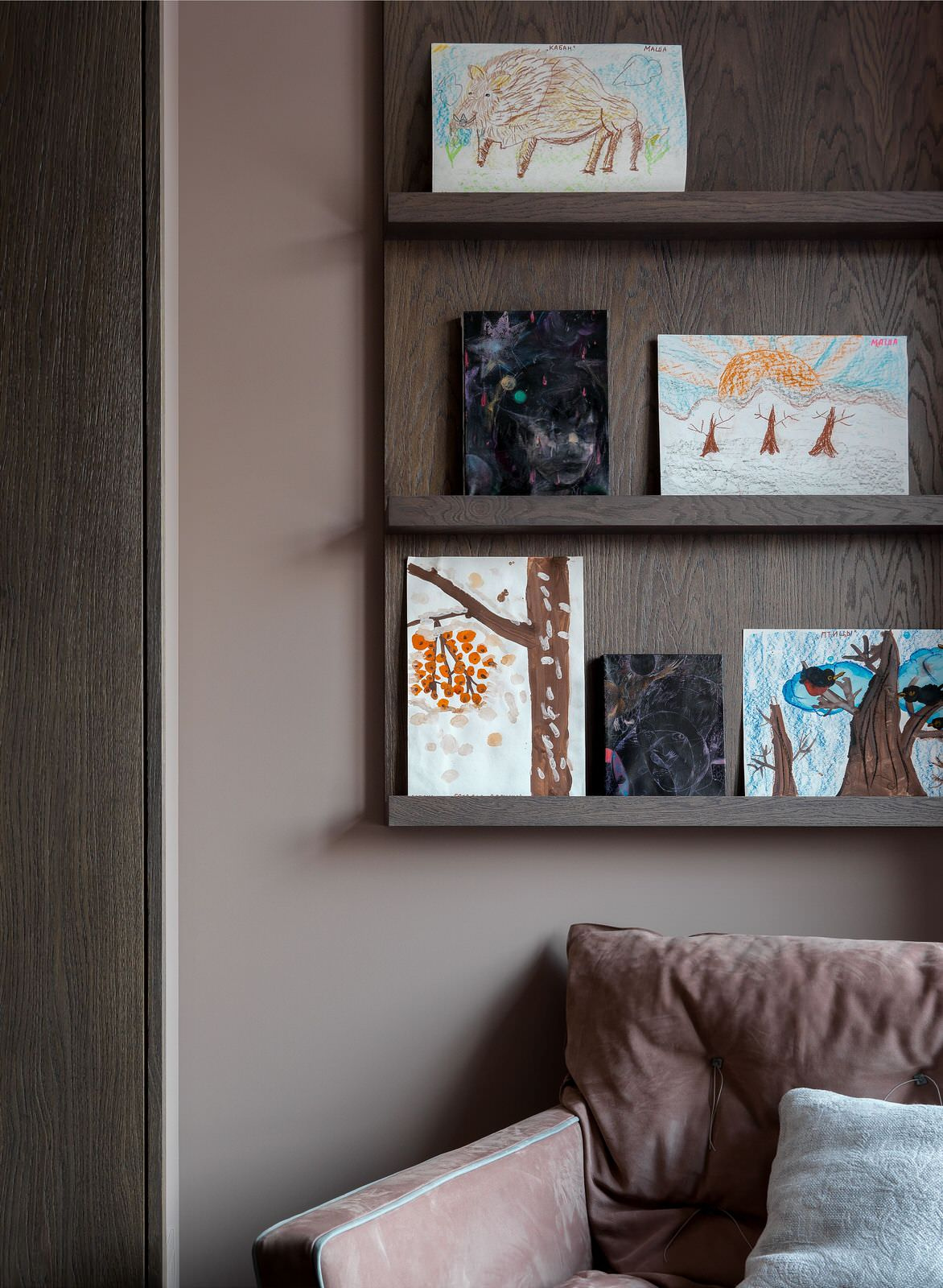 Houzz тур: Квартира с «Известной личностью в сиянии»