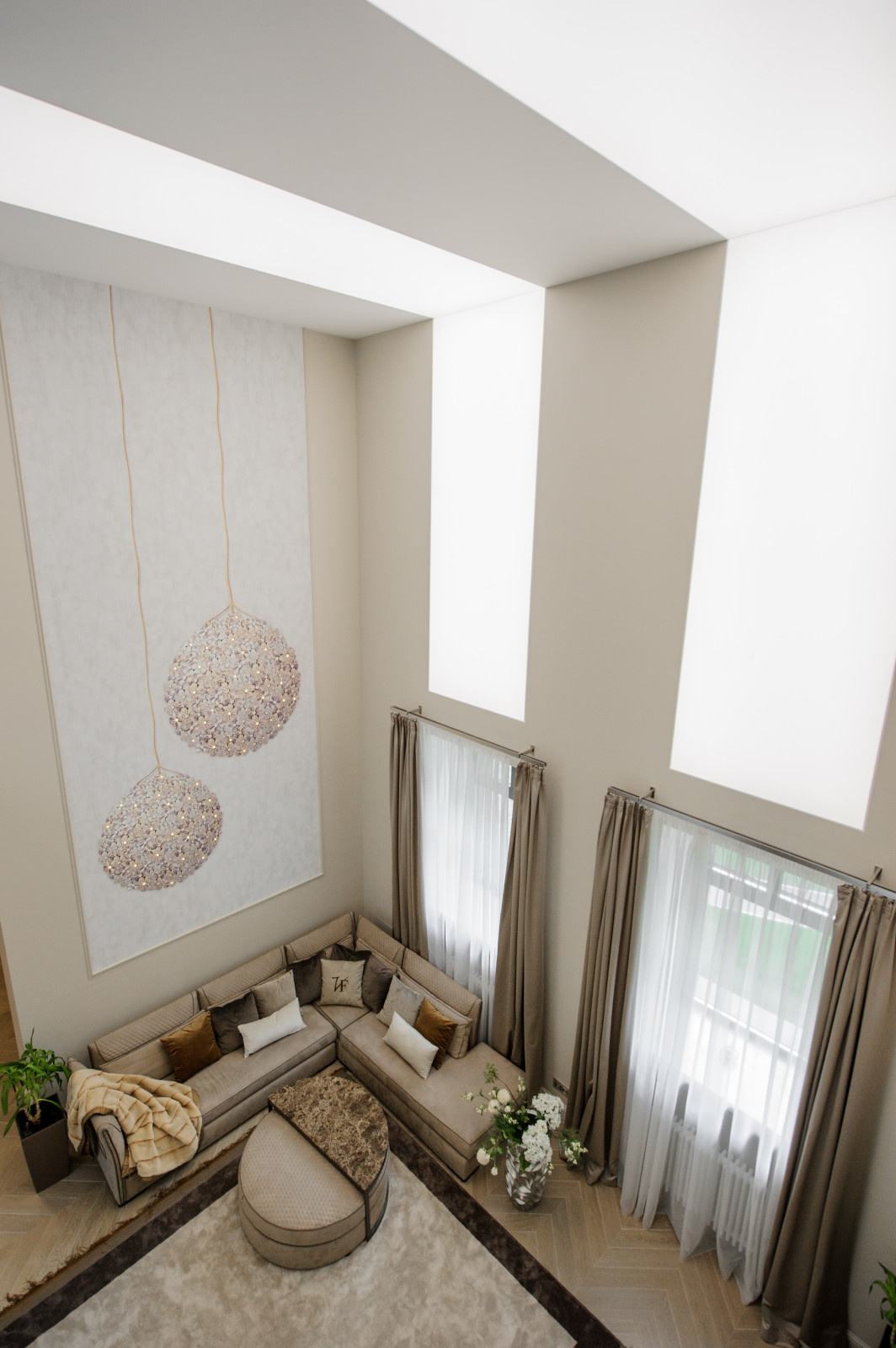 Гостиная со вторым светом