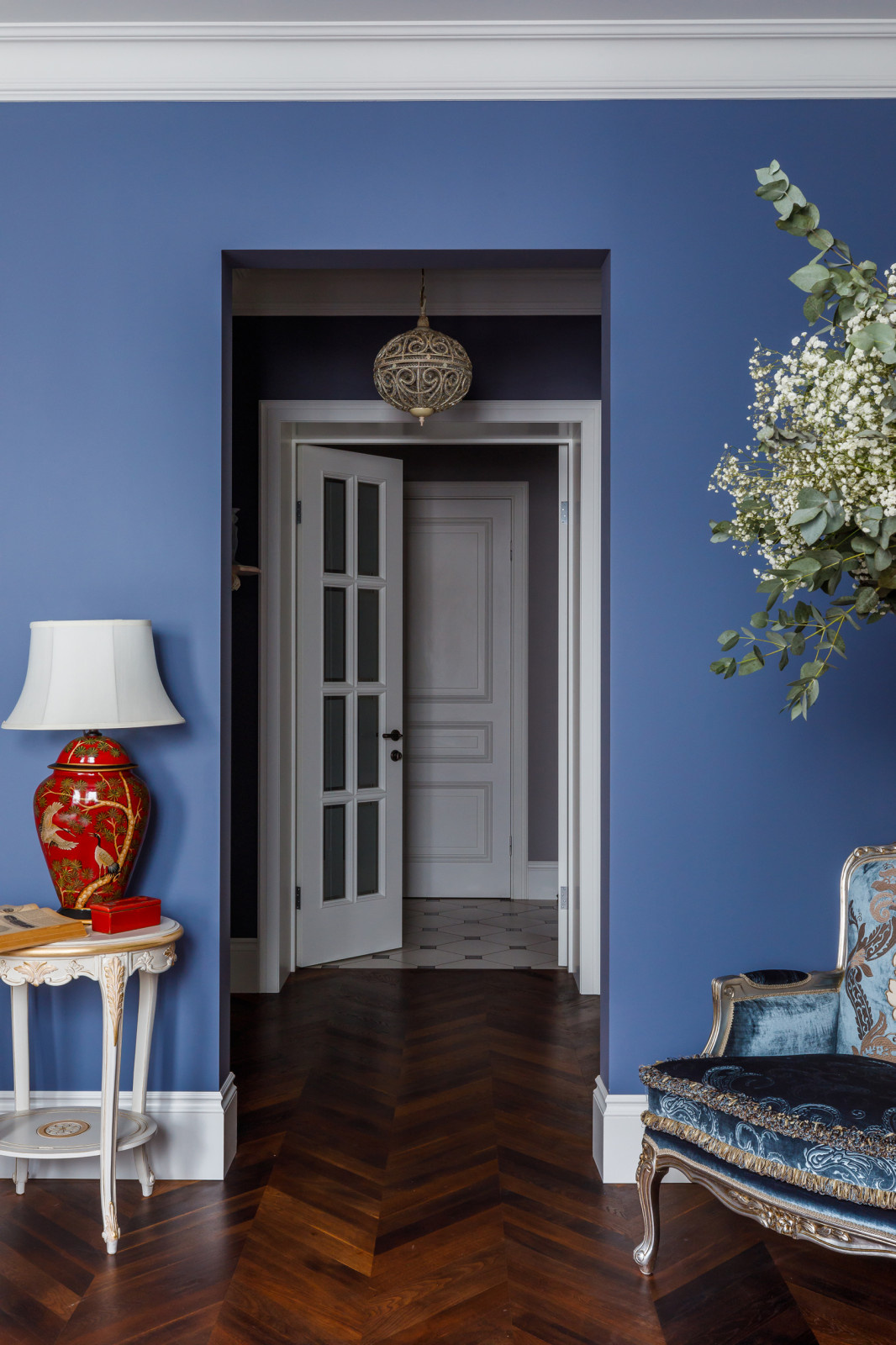 Houzz тур: Атмосферная классика с букетами и Ганешей в Краснодаре