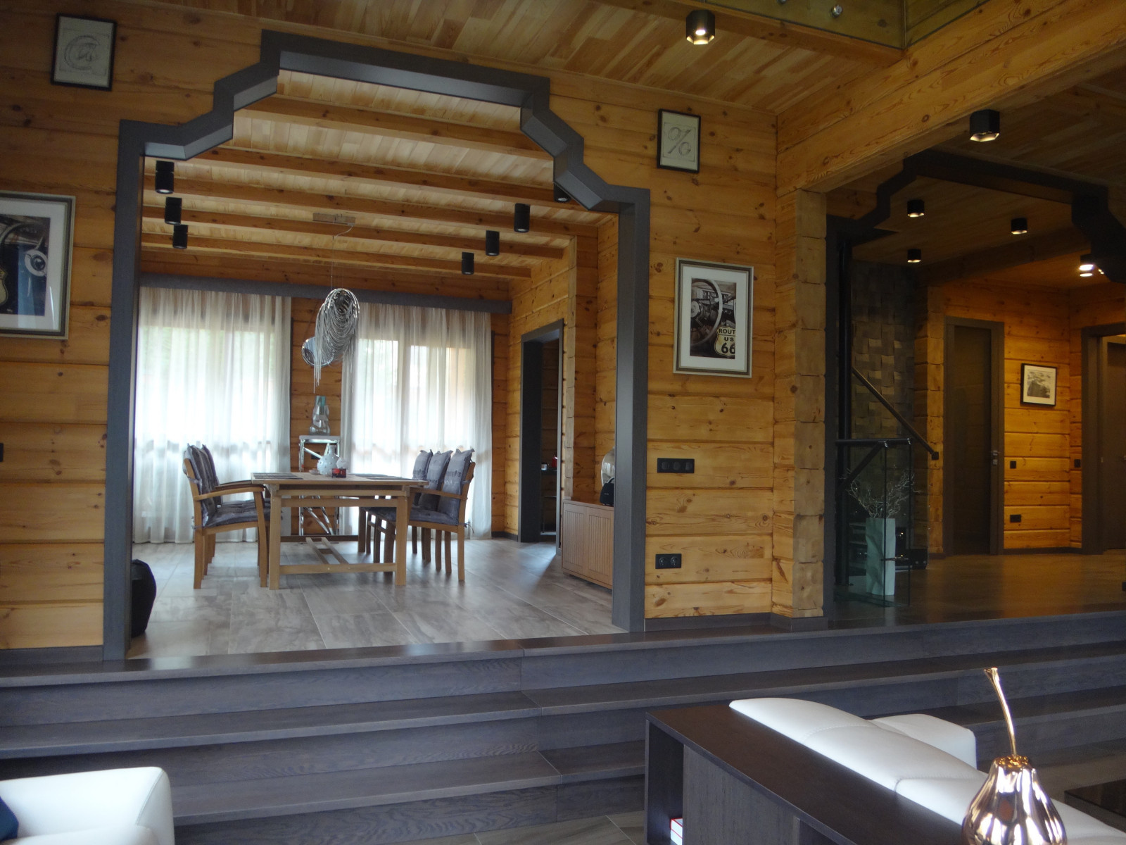 Частный дом из клееного бруса 500 кв.м.  д.Мостовское.