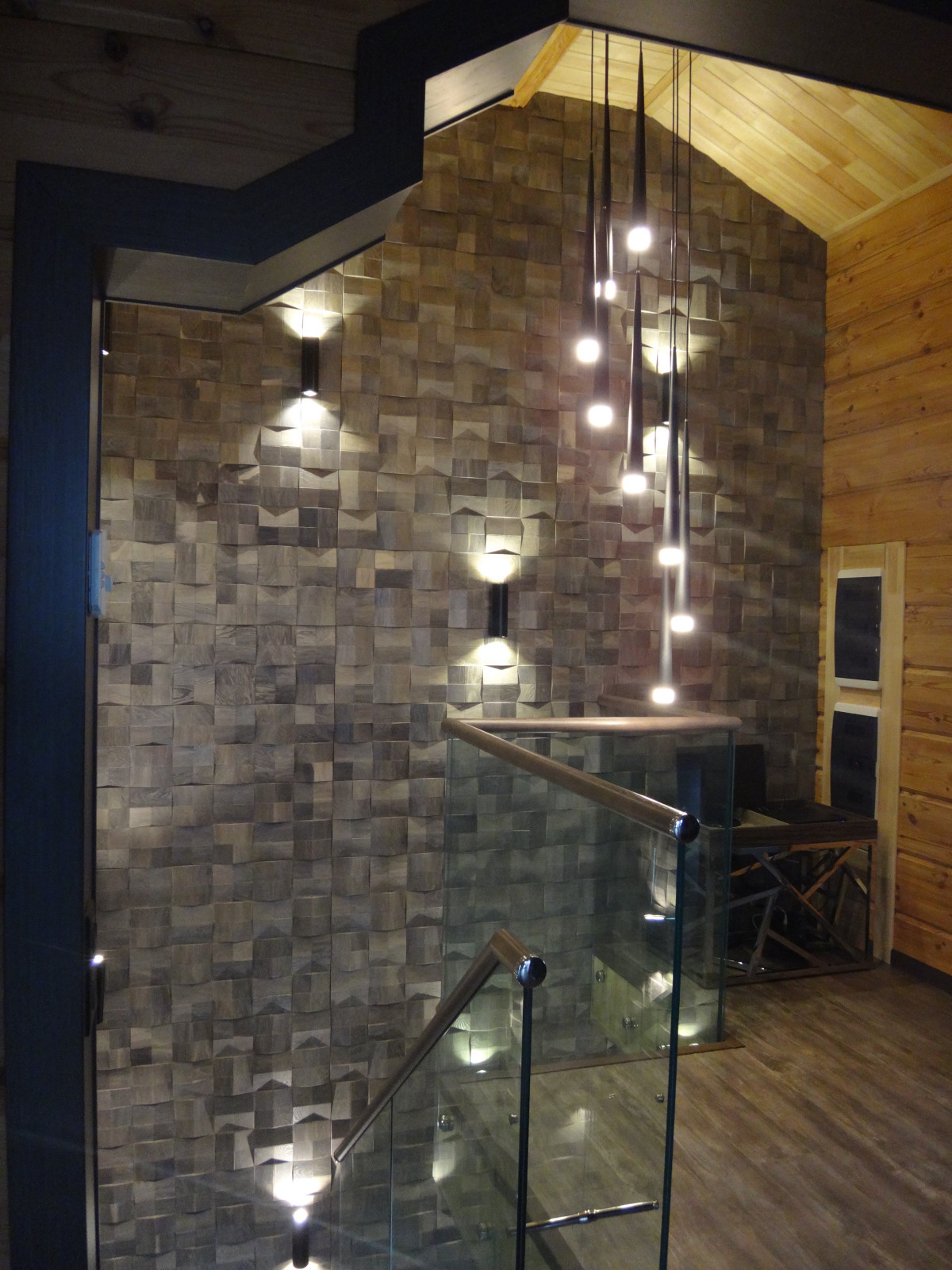 Частный дом из клееного бруса 500 кв.м.  д.Мостовское.