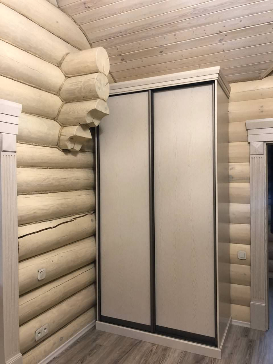 Шкаф купе в загородный дом