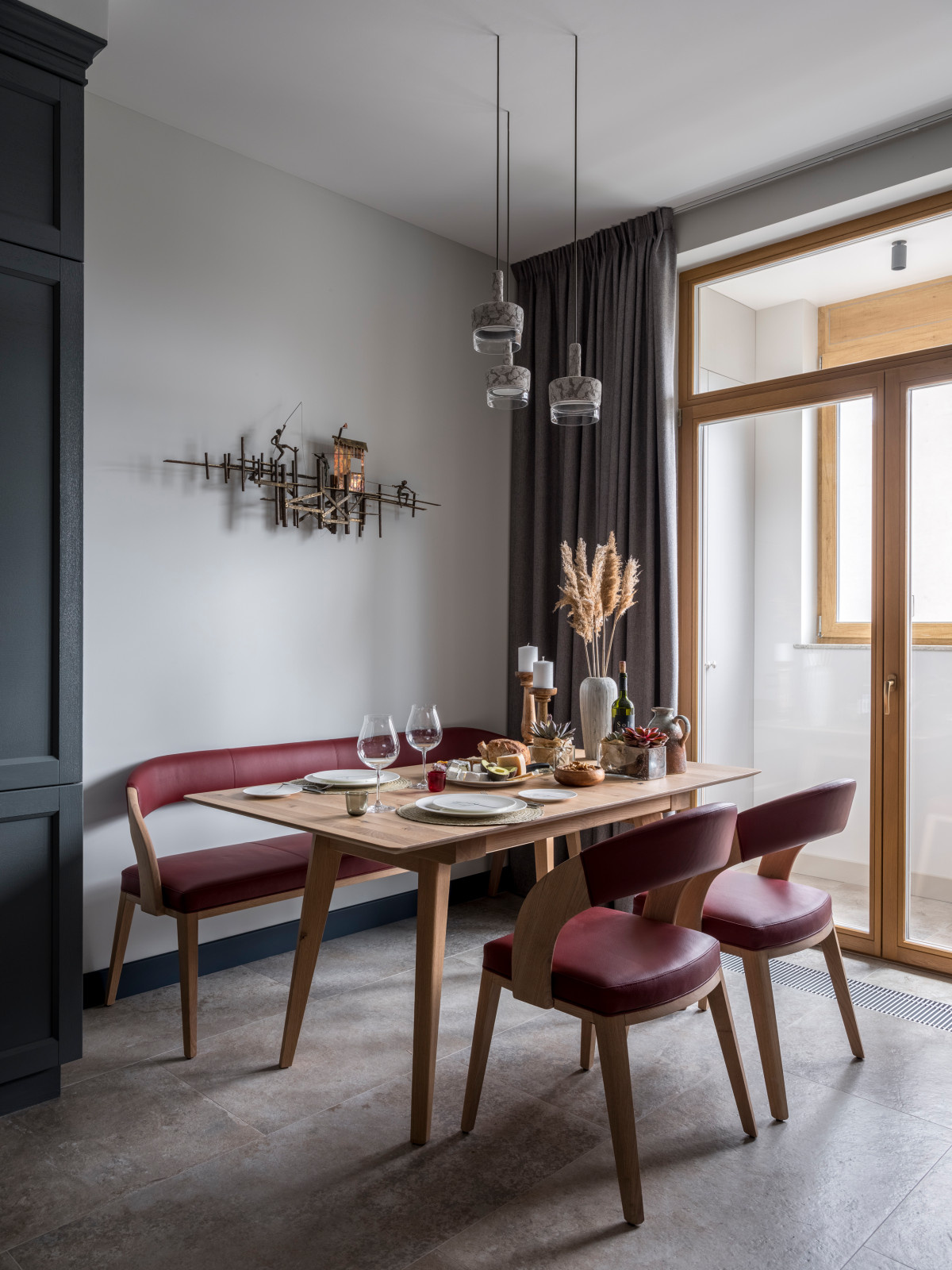 Вдали от глаз/ Out of sight