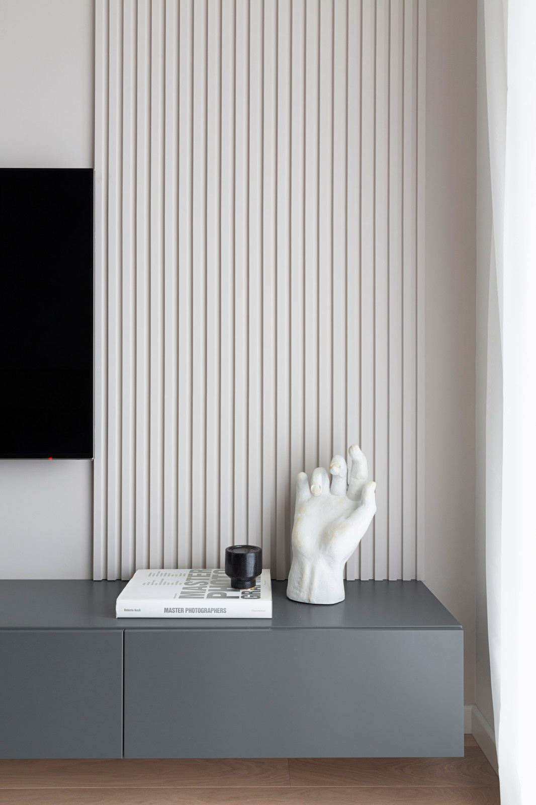 Houzz тур: Воздушный интерьер в глянце и монохроме