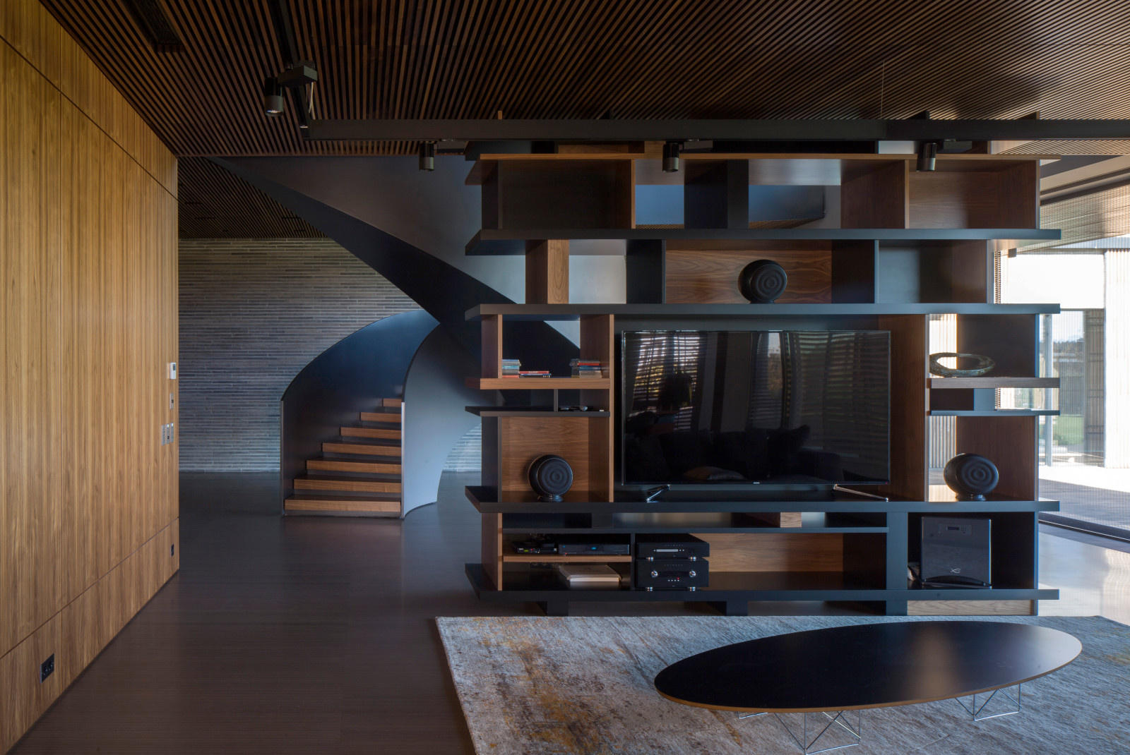 m - house