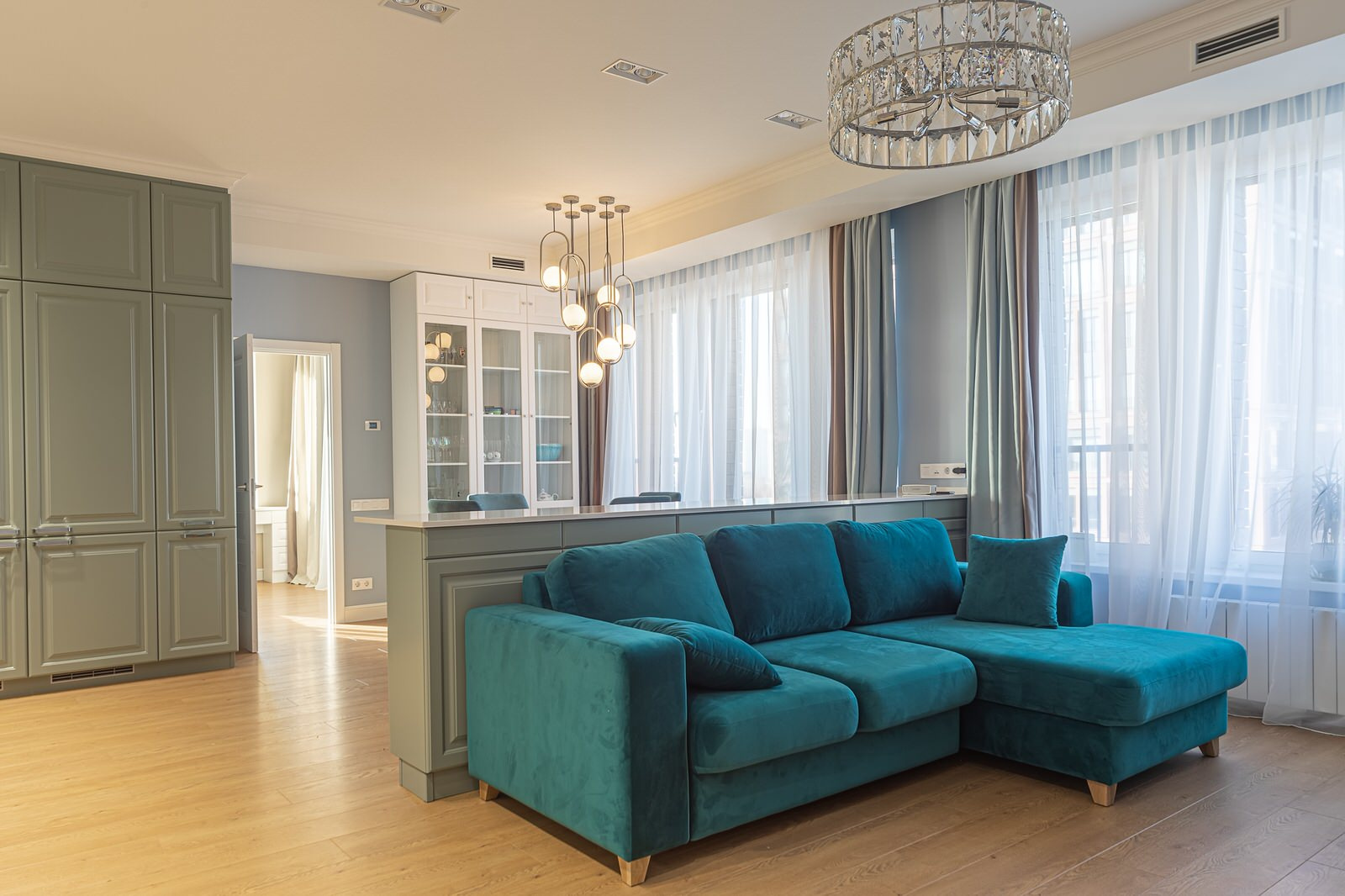 Ремонт трехкомнатной квартиры с кухней-гостинной м.Новые Черемушки