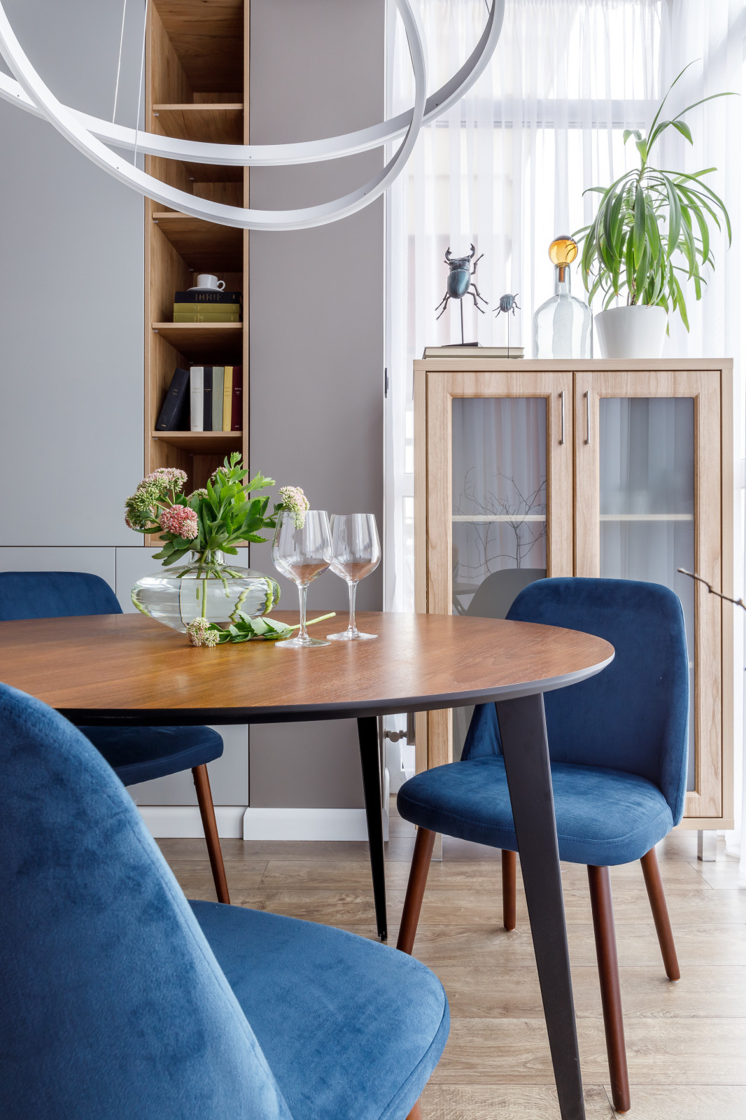 Светлая квартира с яркими акцентами 51 м²