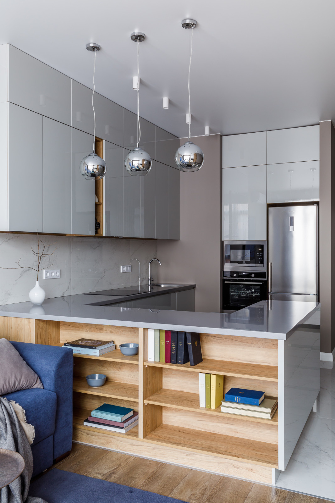 Светлая квартира с яркими акцентами 51 м²