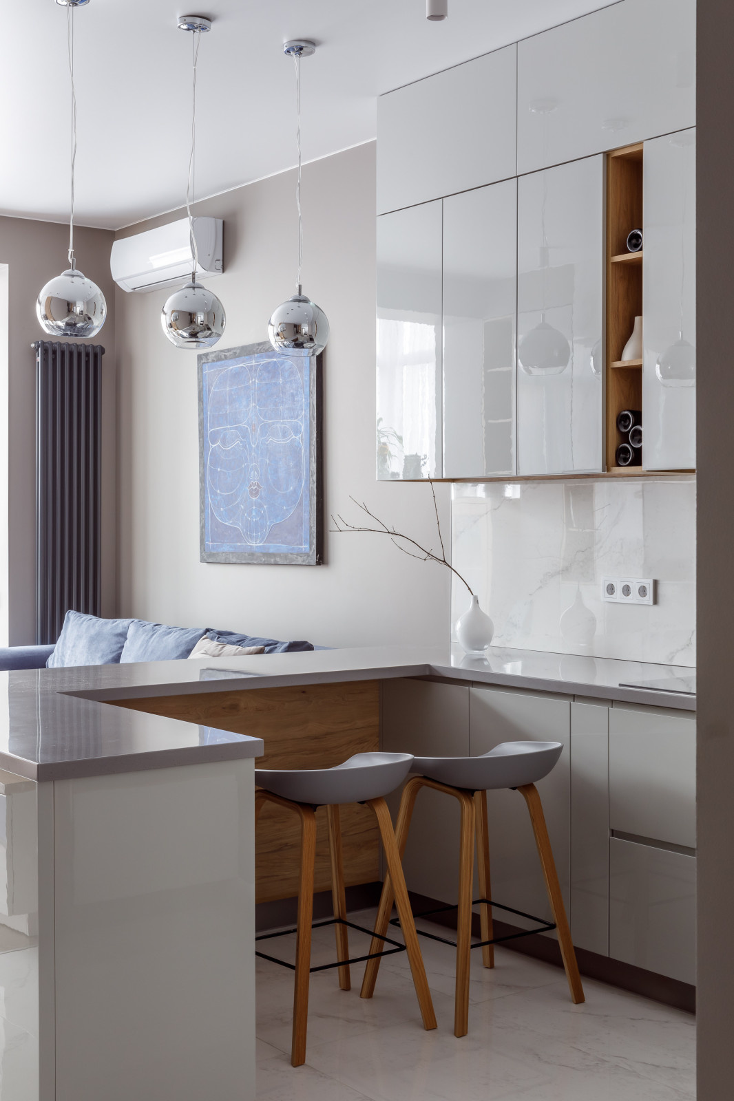 Светлая квартира с яркими акцентами 51 м²