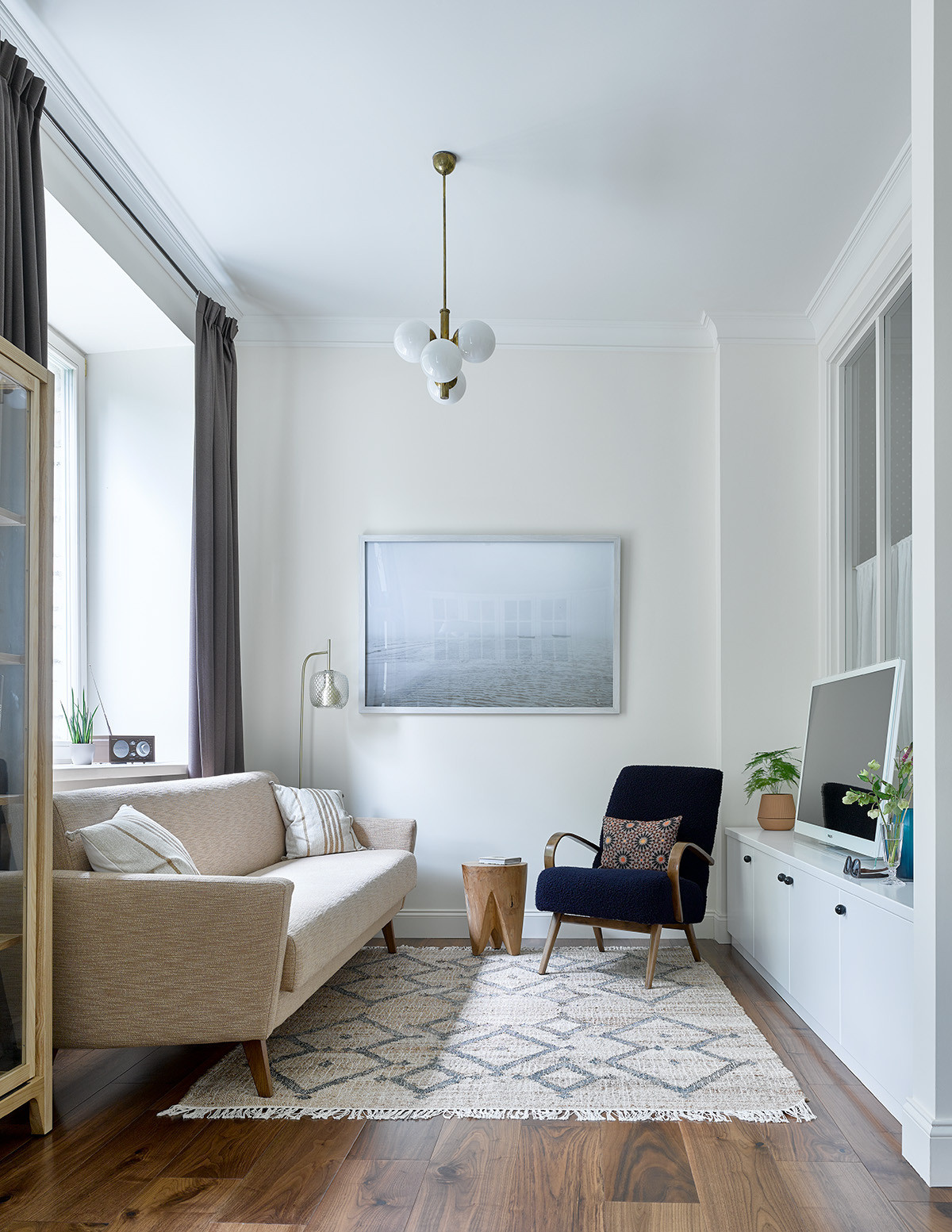 Houzz тур: Маленькая квартира цвета бумаги