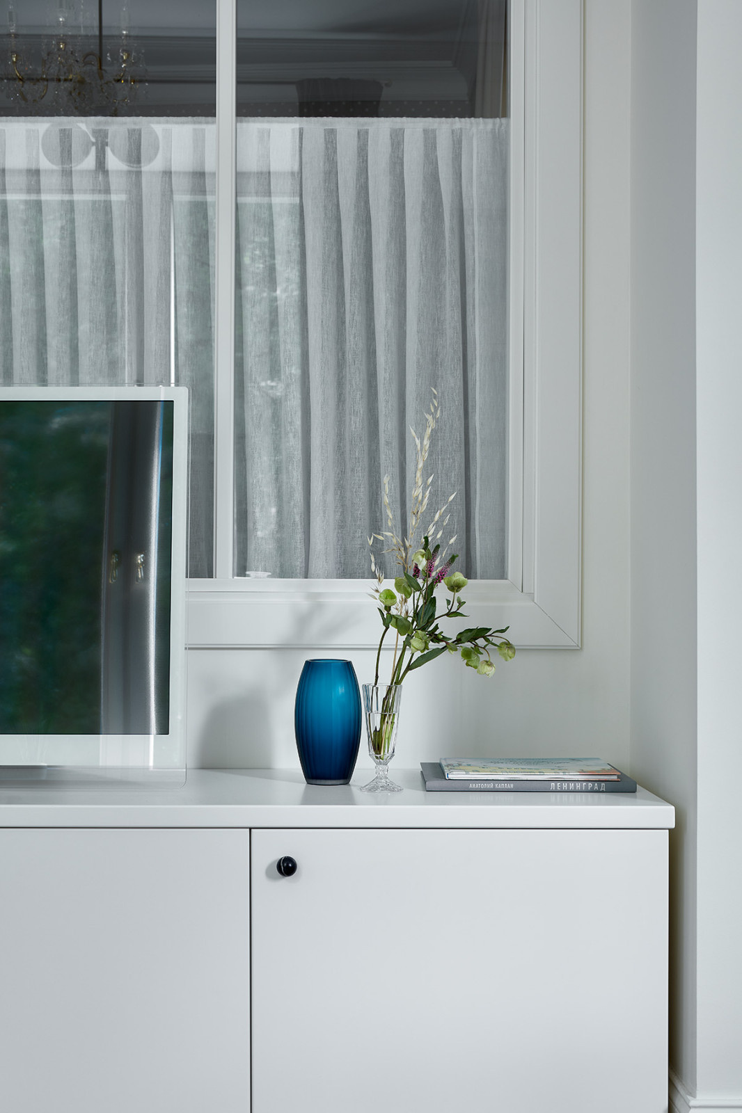 Houzz тур: Маленькая квартира цвета бумаги