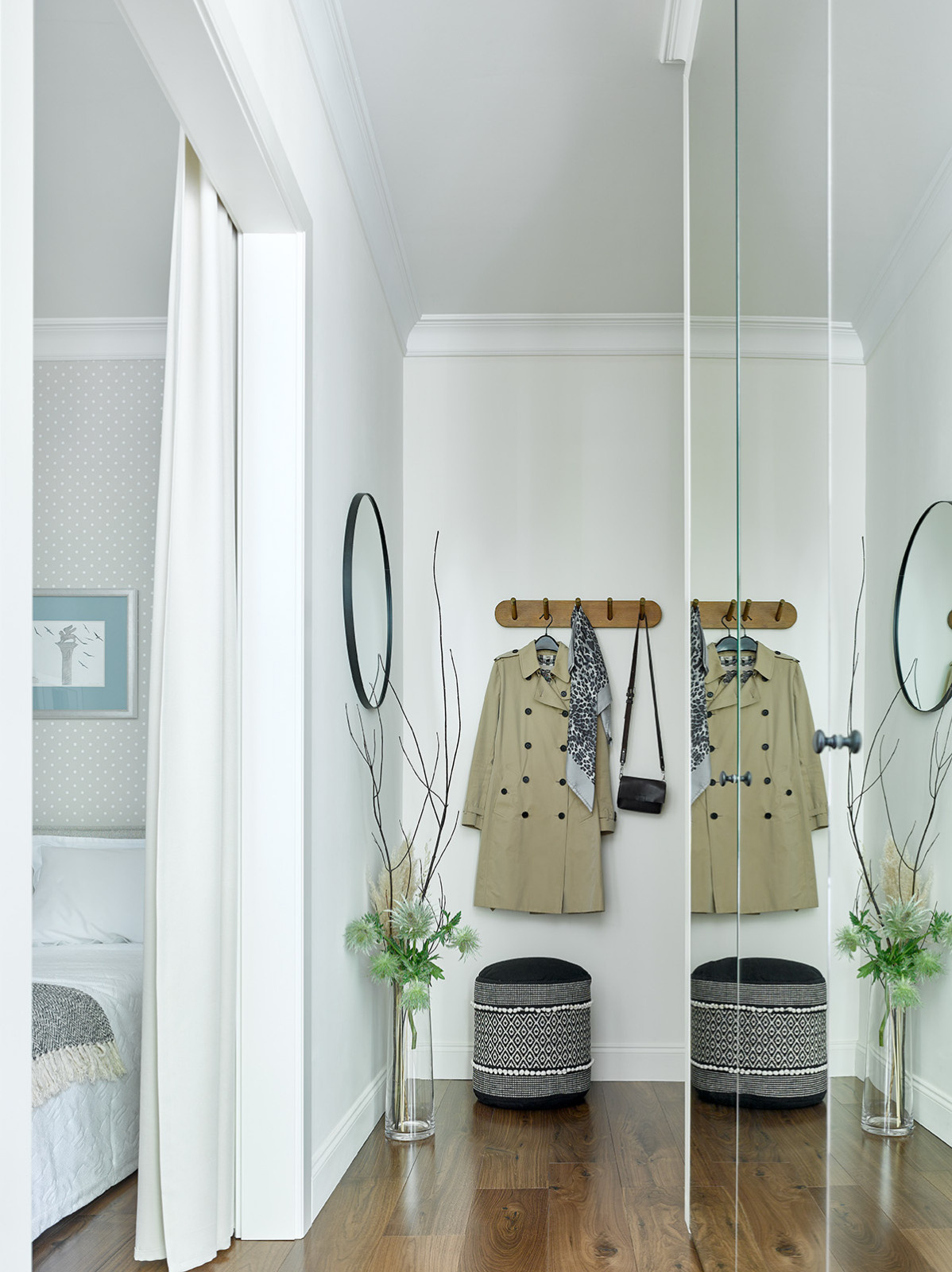 Houzz тур: Маленькая квартира цвета бумаги