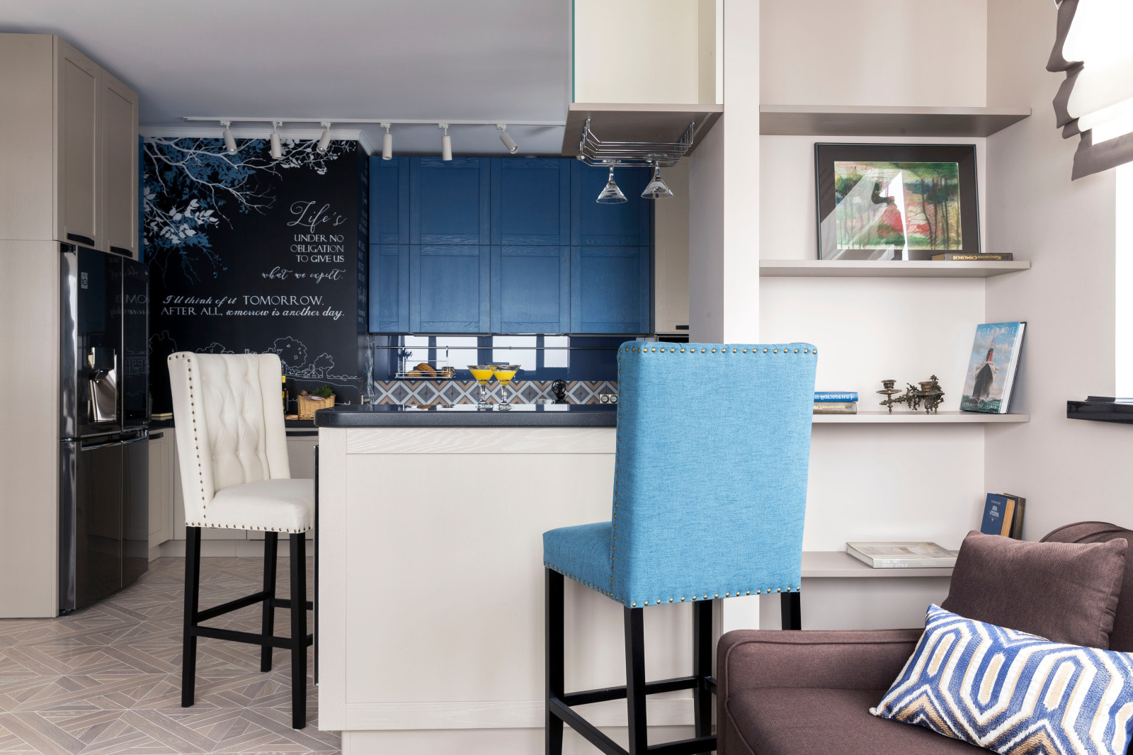 Квартира "Синий агат и яркая охра"