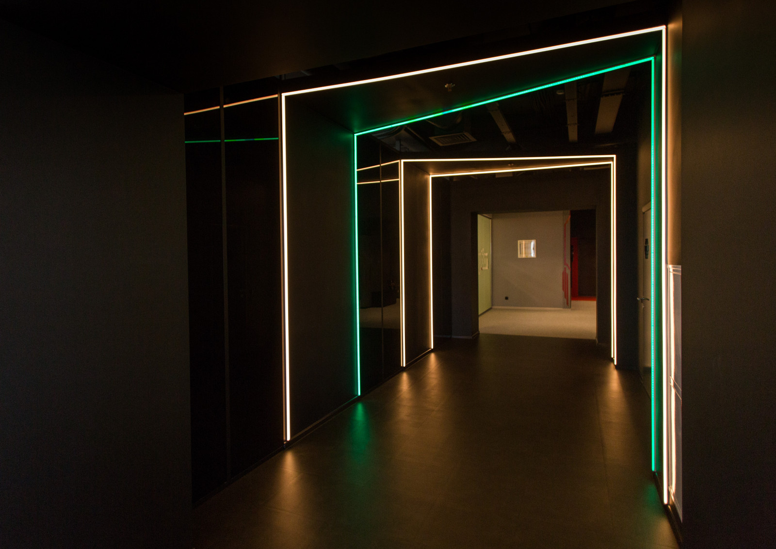 Фоновое изображение профиля Ledmonster