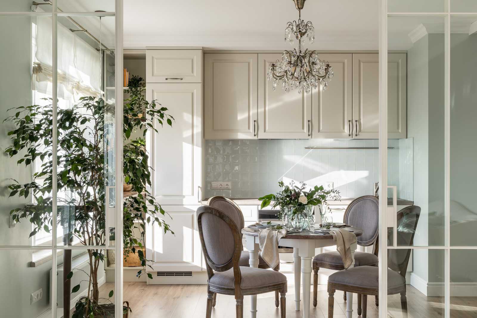 Юг Франции в современной квартире