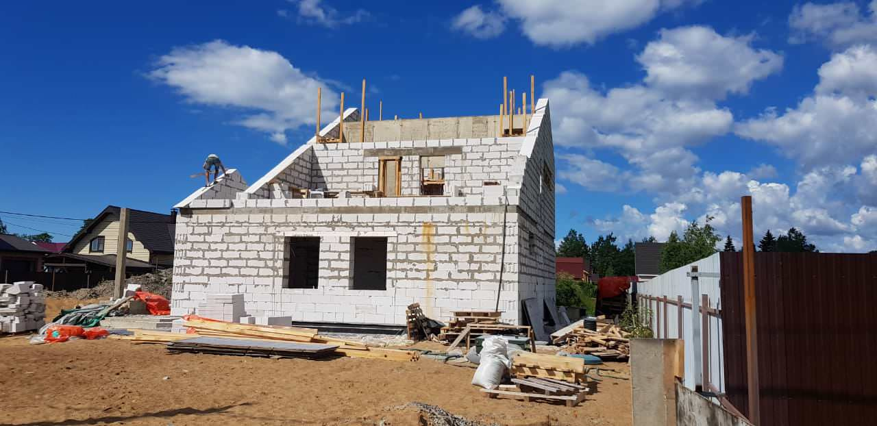 Загородный жилой дом