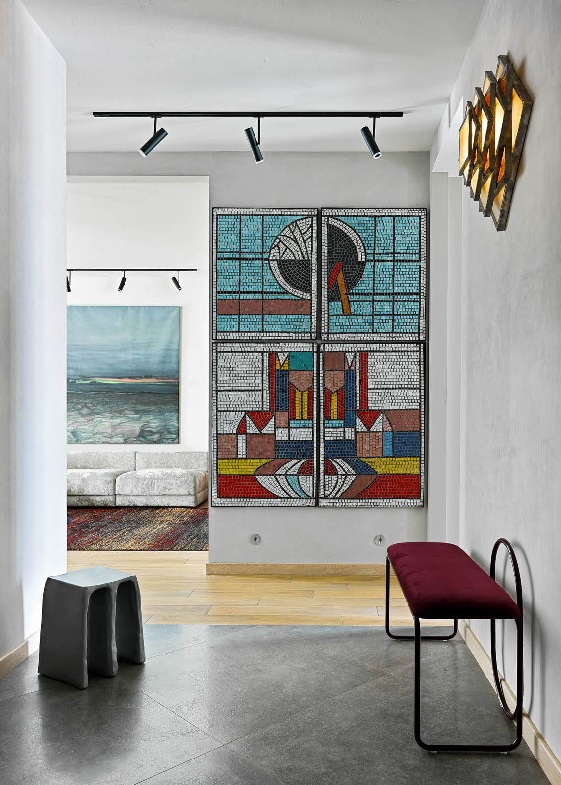 Houzz тур: Квартира с мозаикой из здания ЗИЛа