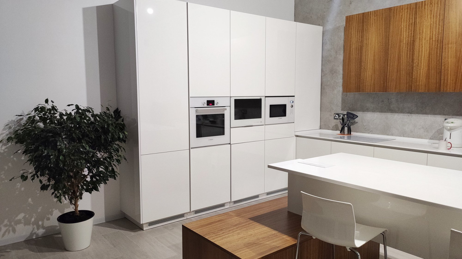 Cabinet Door TV for Kitchen AVEL