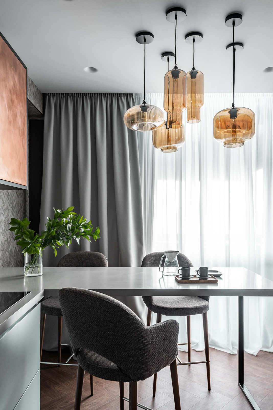 Houzz тур: «Взрослая» и «детская» квартиры по соседству