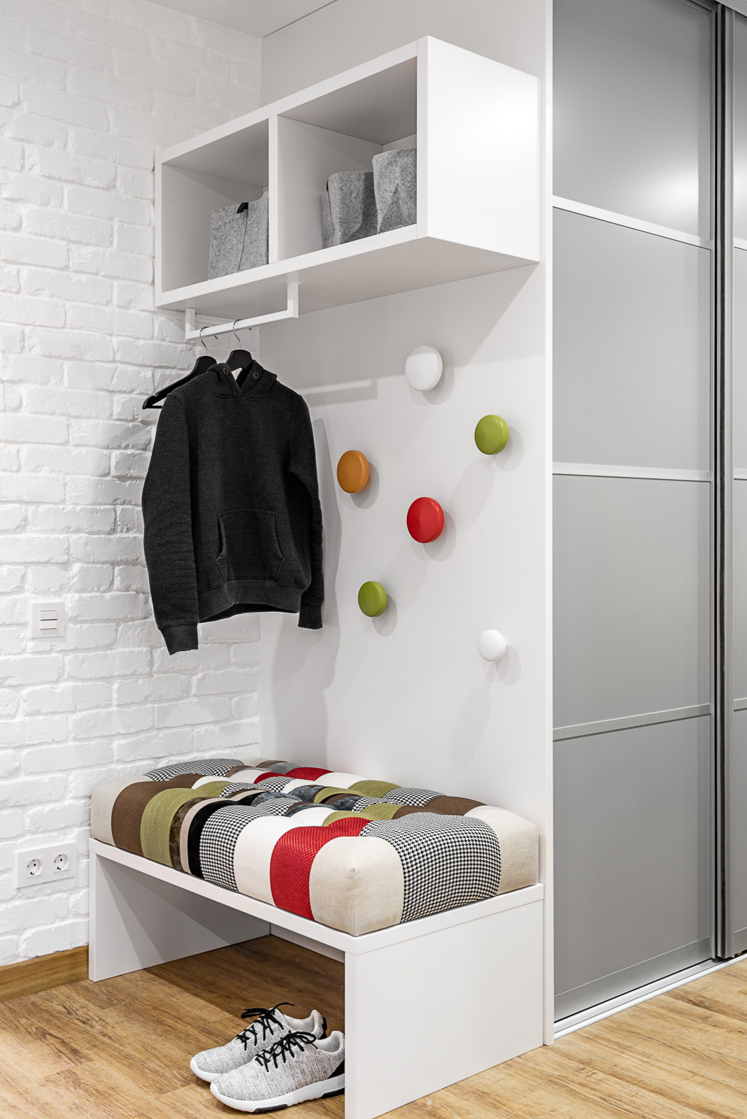 Houzz тур: «Взрослая» и «детская» квартиры по соседству