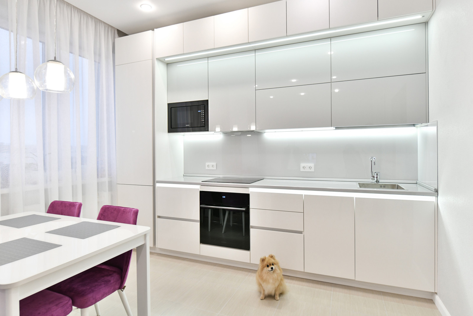 Глянцевая кухня модерн