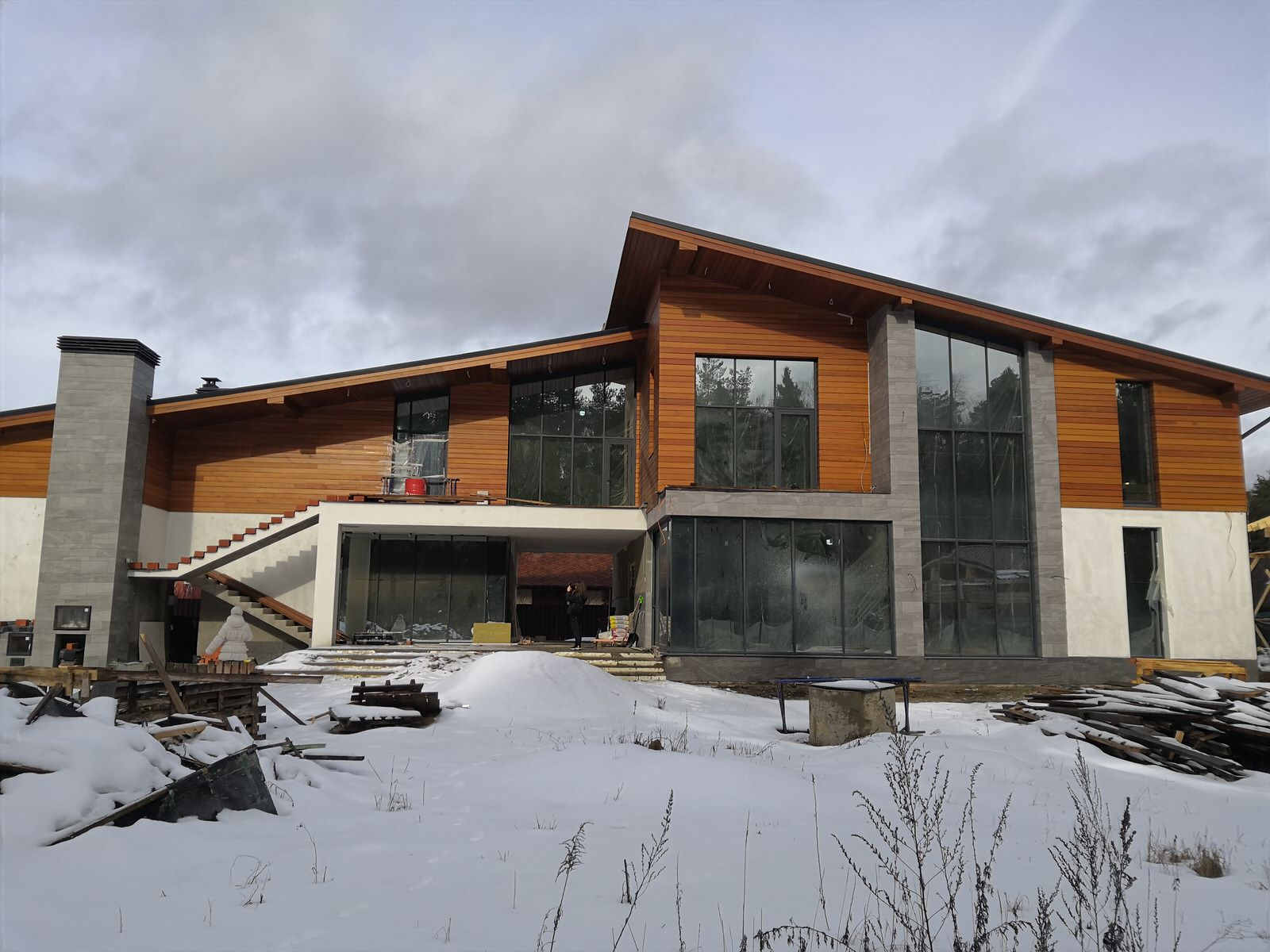 Фоновое изображение профиля MEMarch