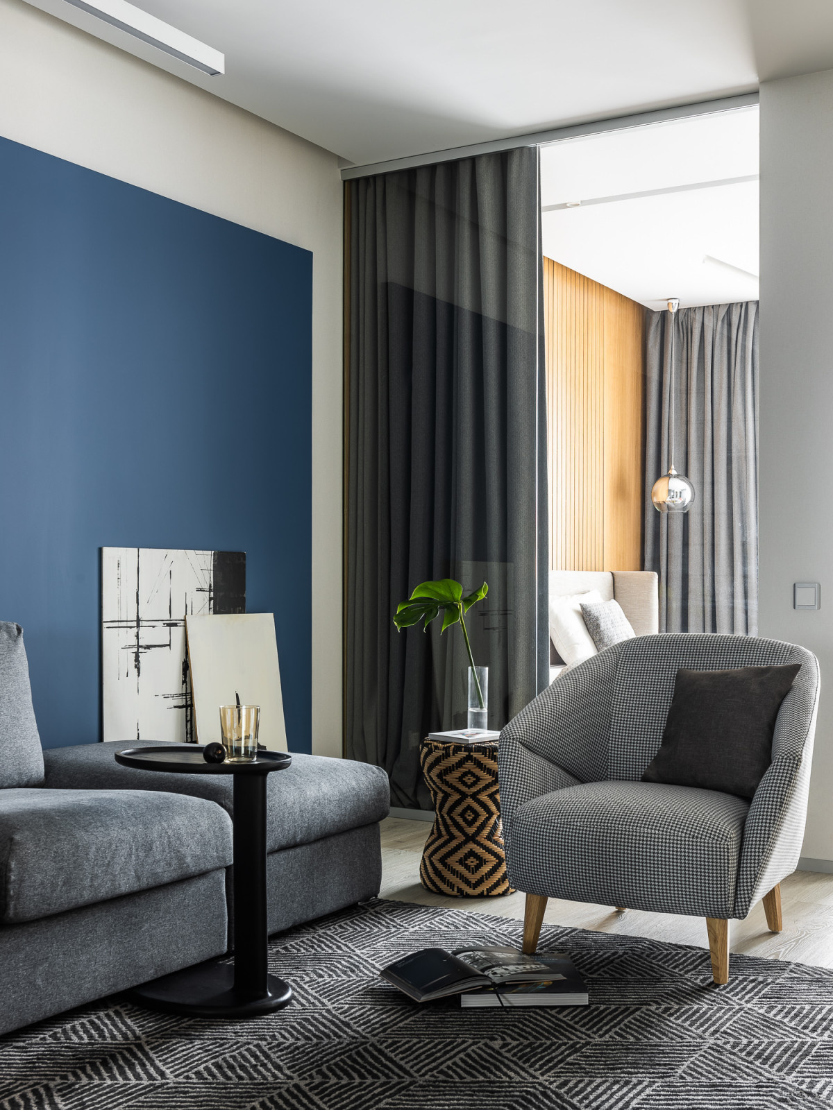 Houzz тур: Интерьер в Саратове со стенами из стекла и металла