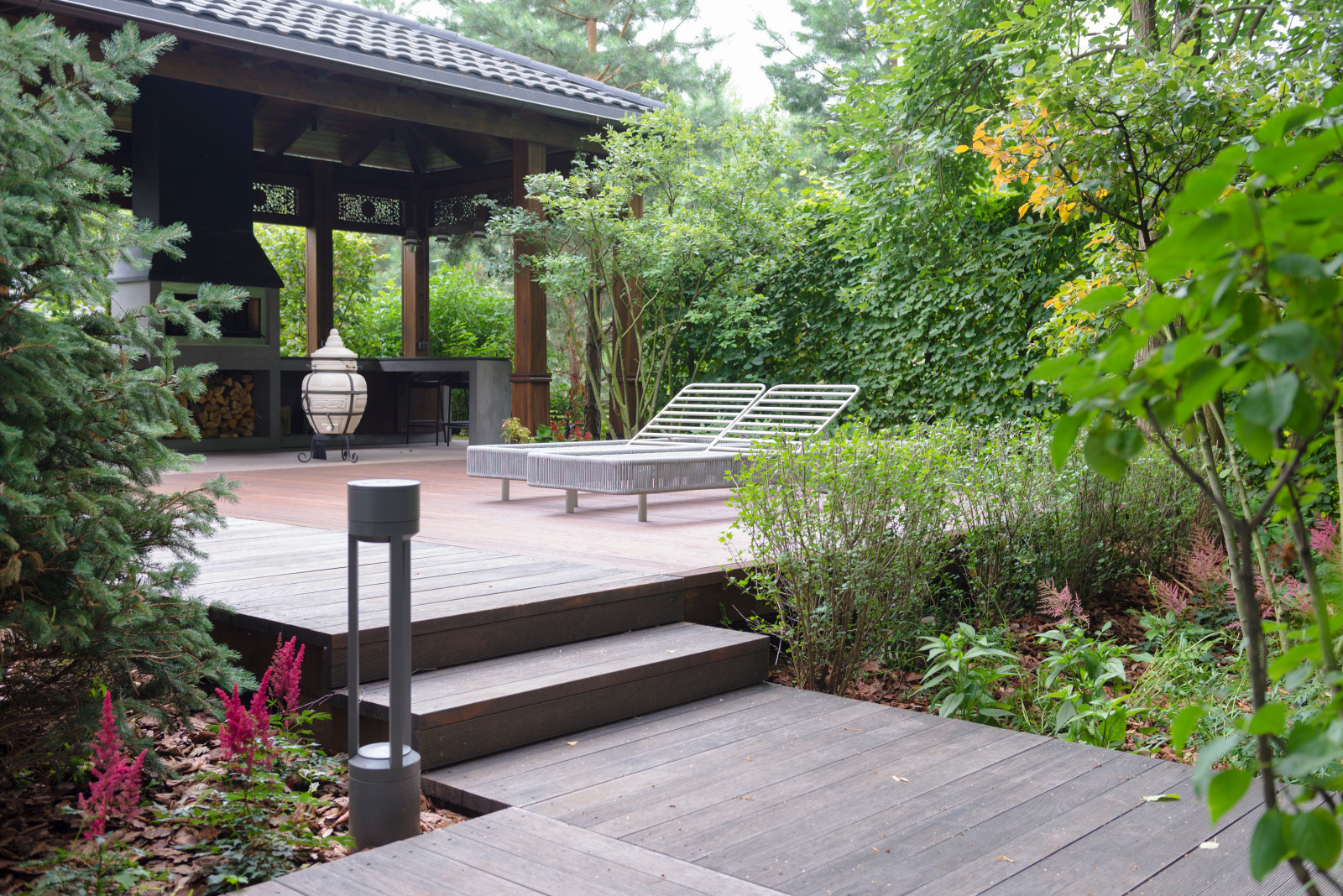 Просто фото: Летние кухни из 37 российских проектов