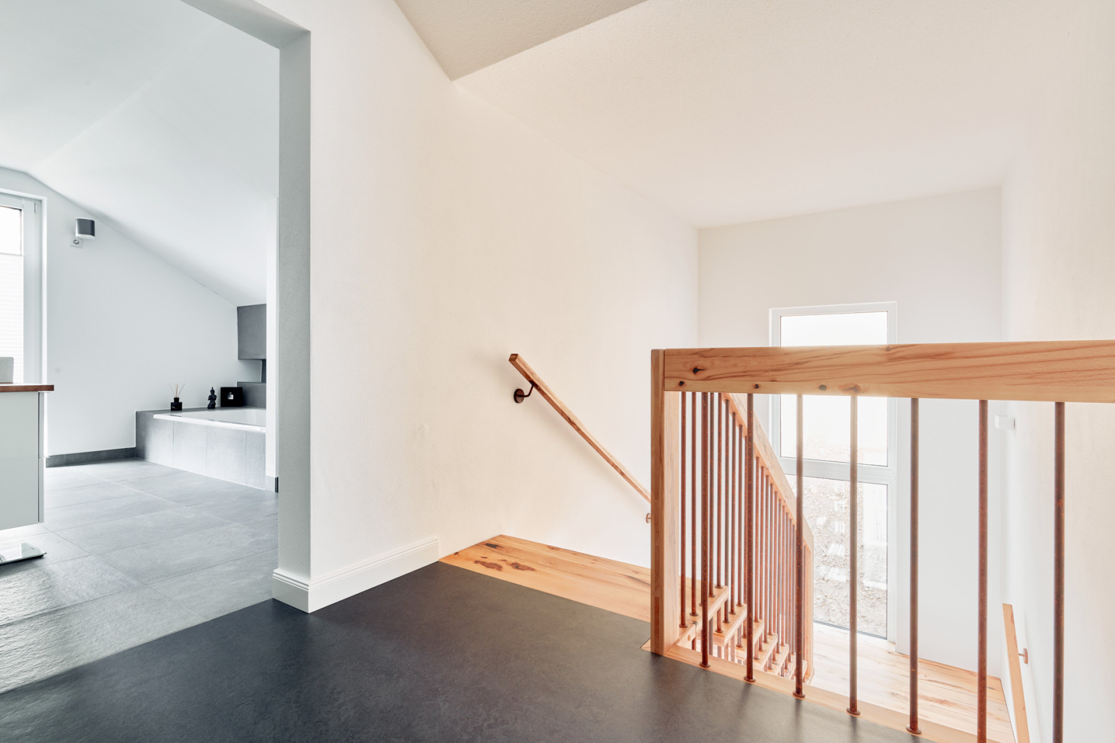 Консольная лестница из бука