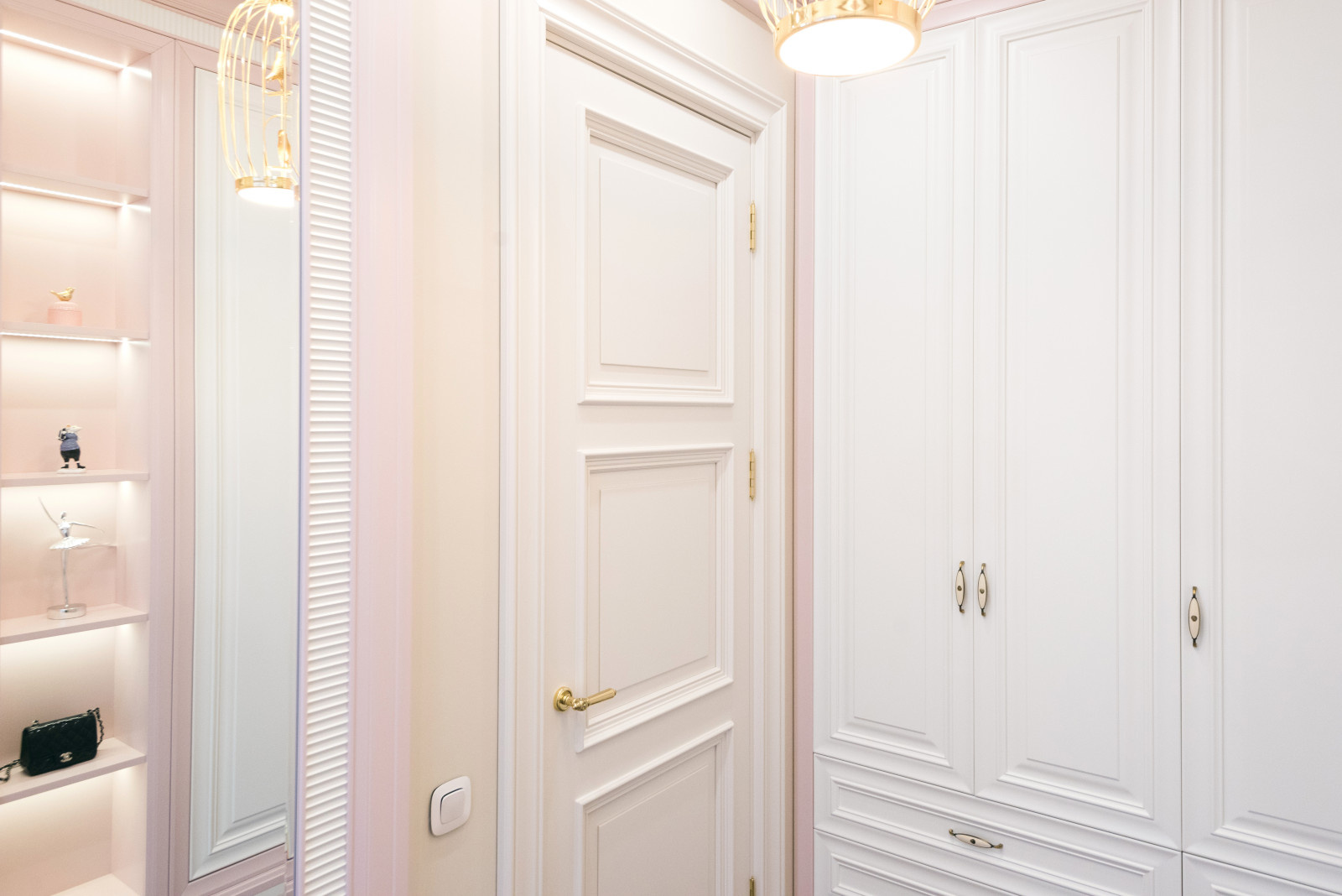 Гардеробная комната девочки