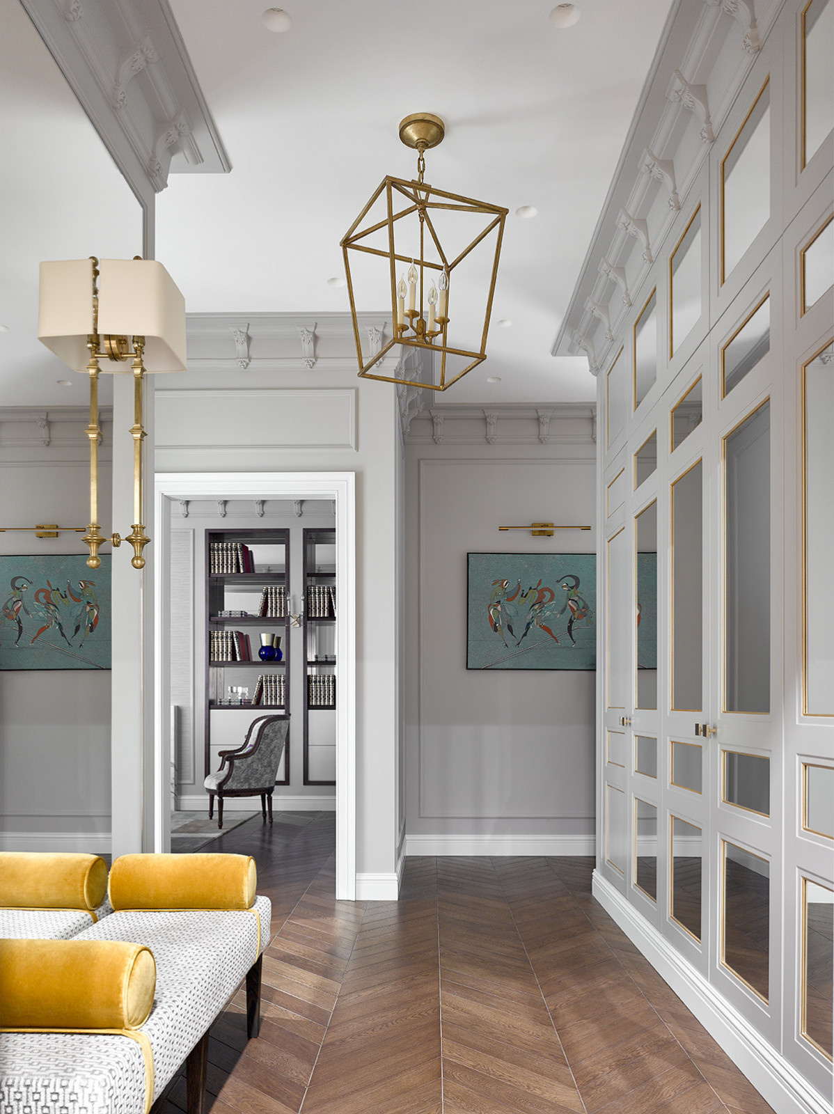 Houzz тур: Современная классика в серых тонах