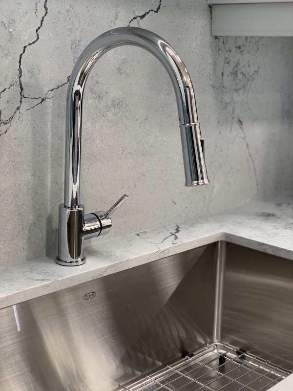 Кухня,кварцевый агломерат SMARTQUARTZ 6