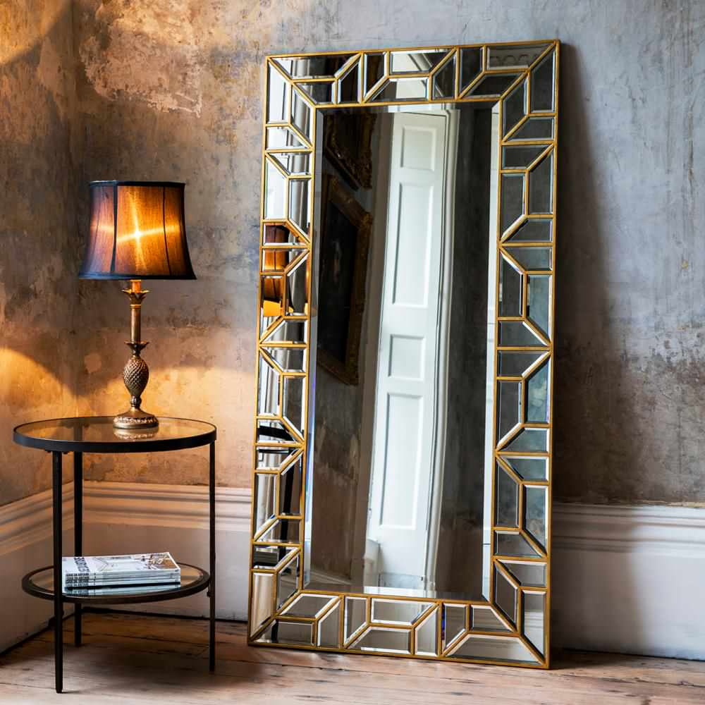 Design TV в багетных рамах