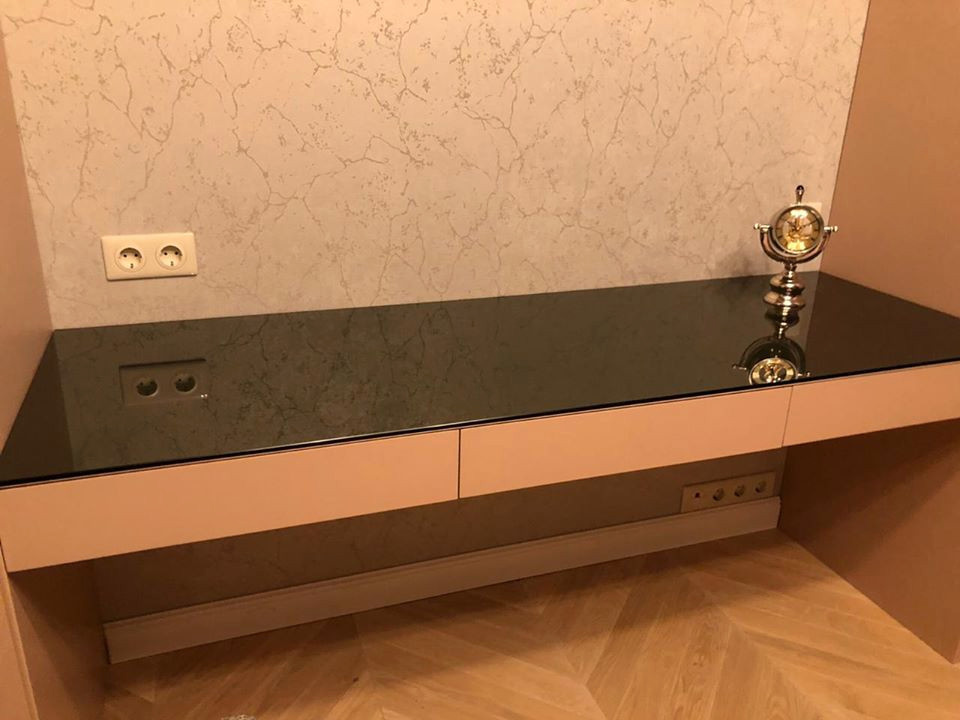 Стеклянные столешницы