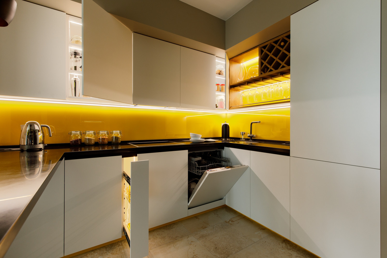 Кухни Hamiltoun