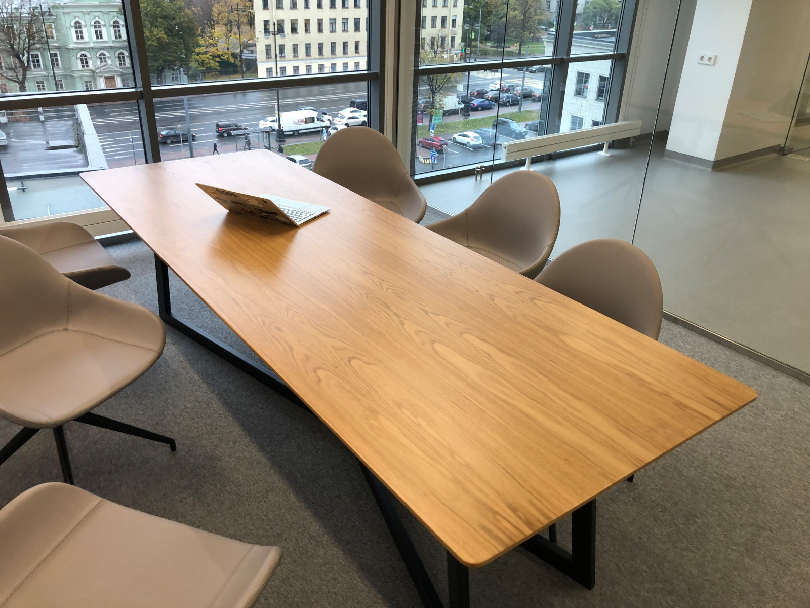 Обложка проекта: Интерьер офисного пространства