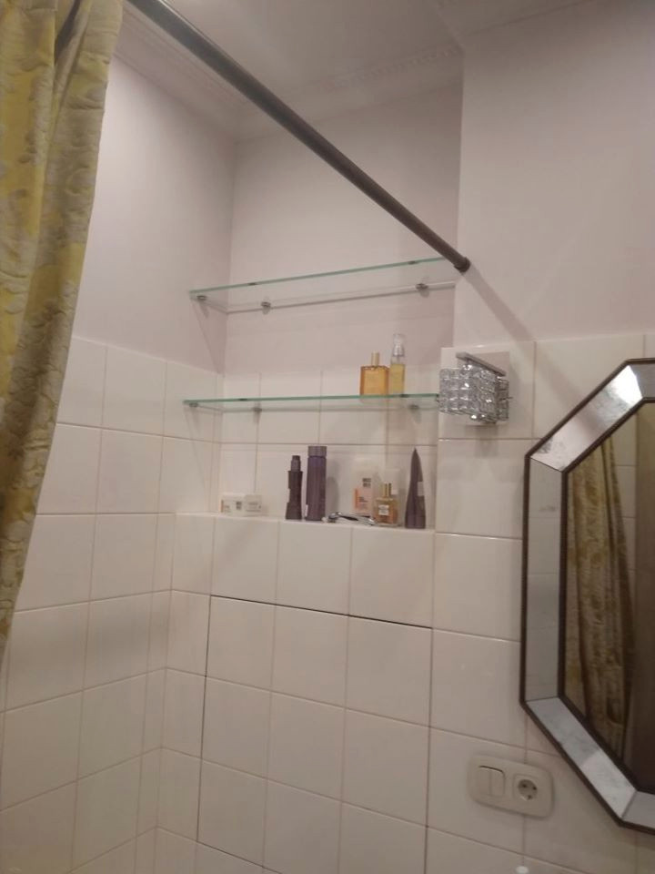 Стеклянные полки